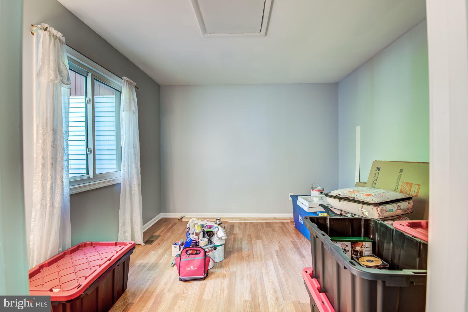 NEWPORT ESTATES - Residential