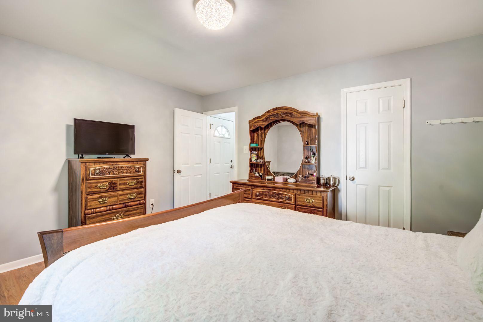 NEWPORT ESTATES - Residential