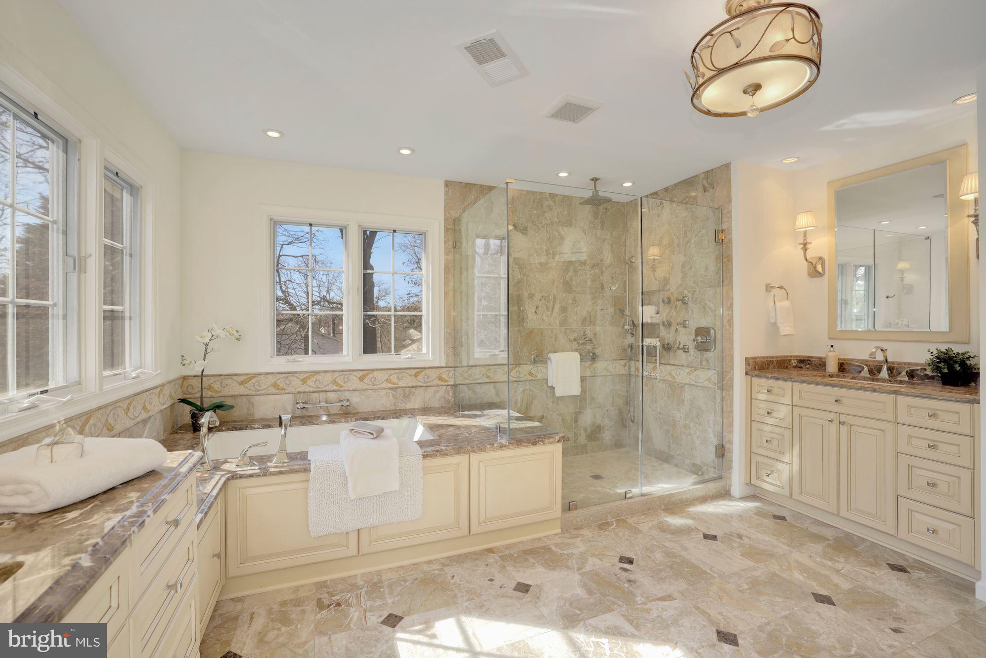 WILLIAMS HILL - Residential