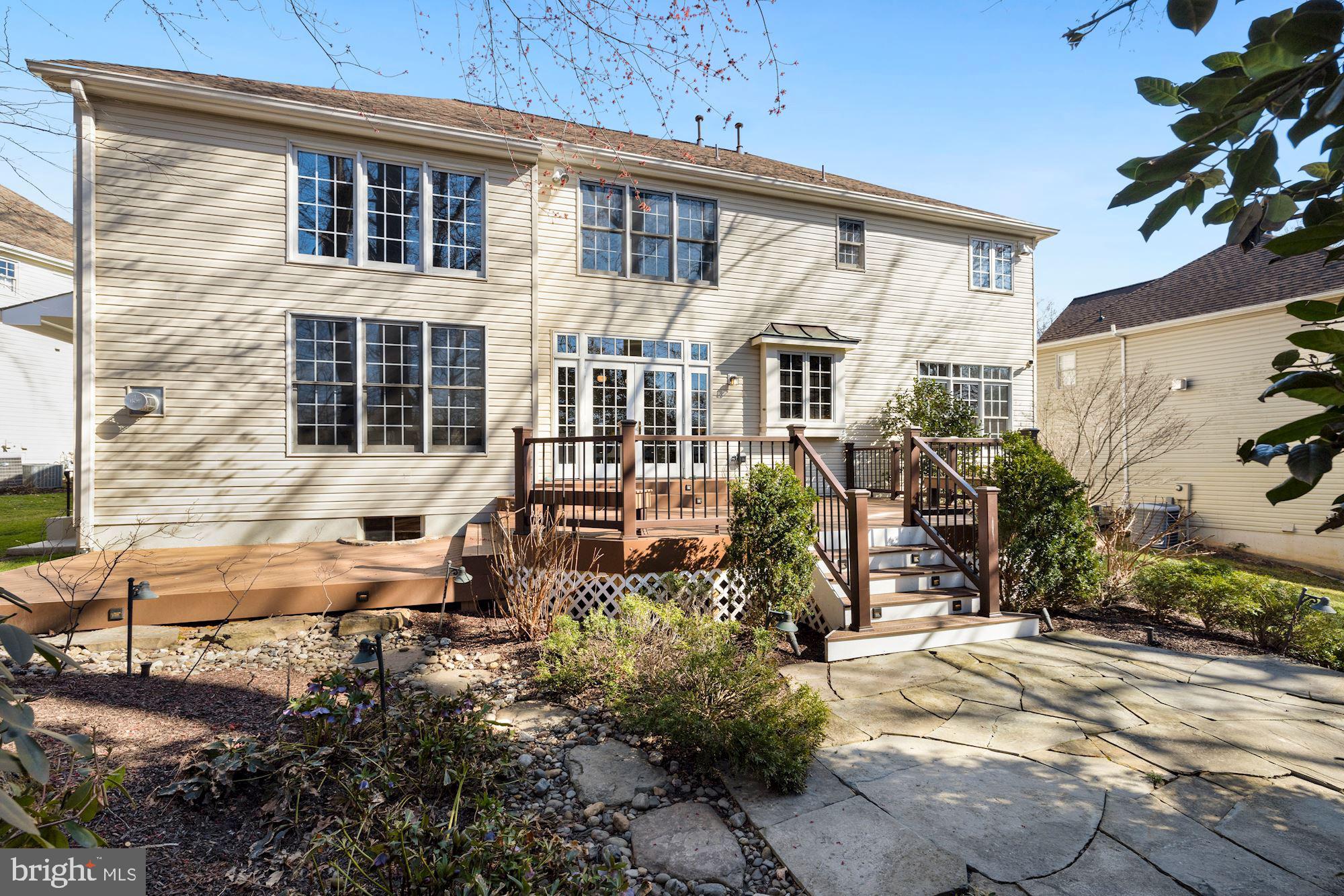 WILLIAMS HILL - Residential