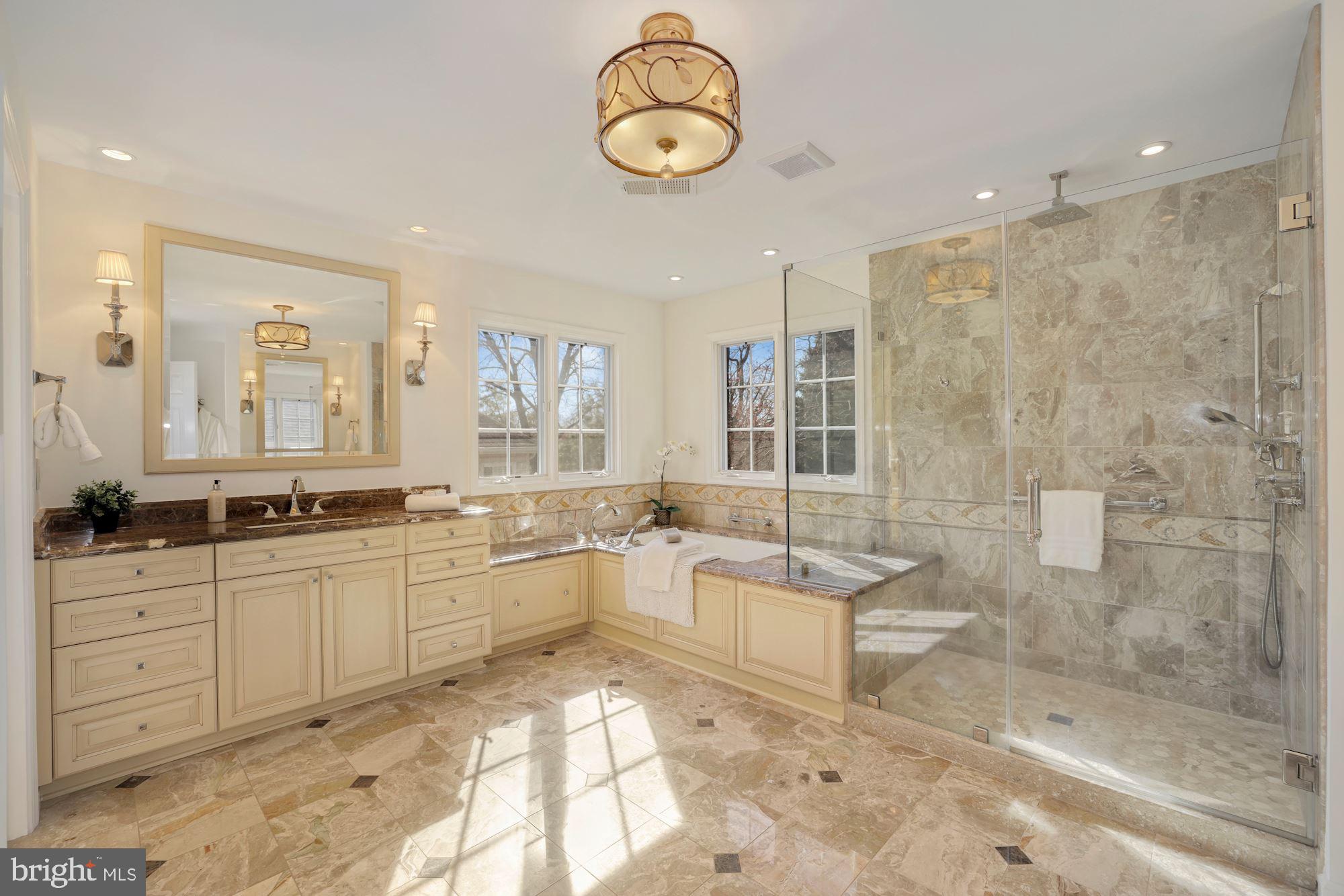 WILLIAMS HILL - Residential