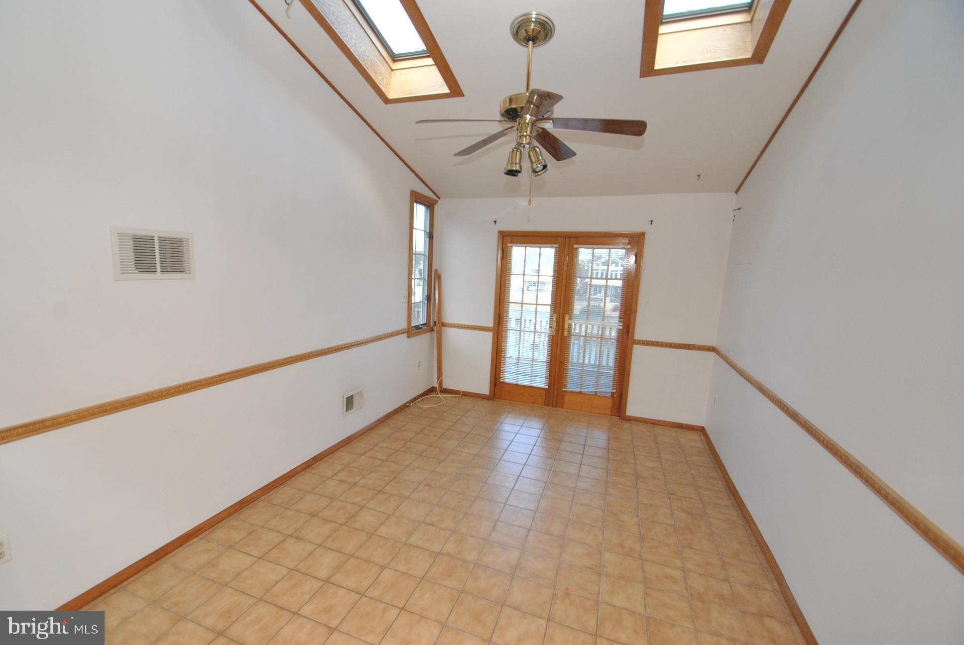 RUMSEY ISLAND - Residential