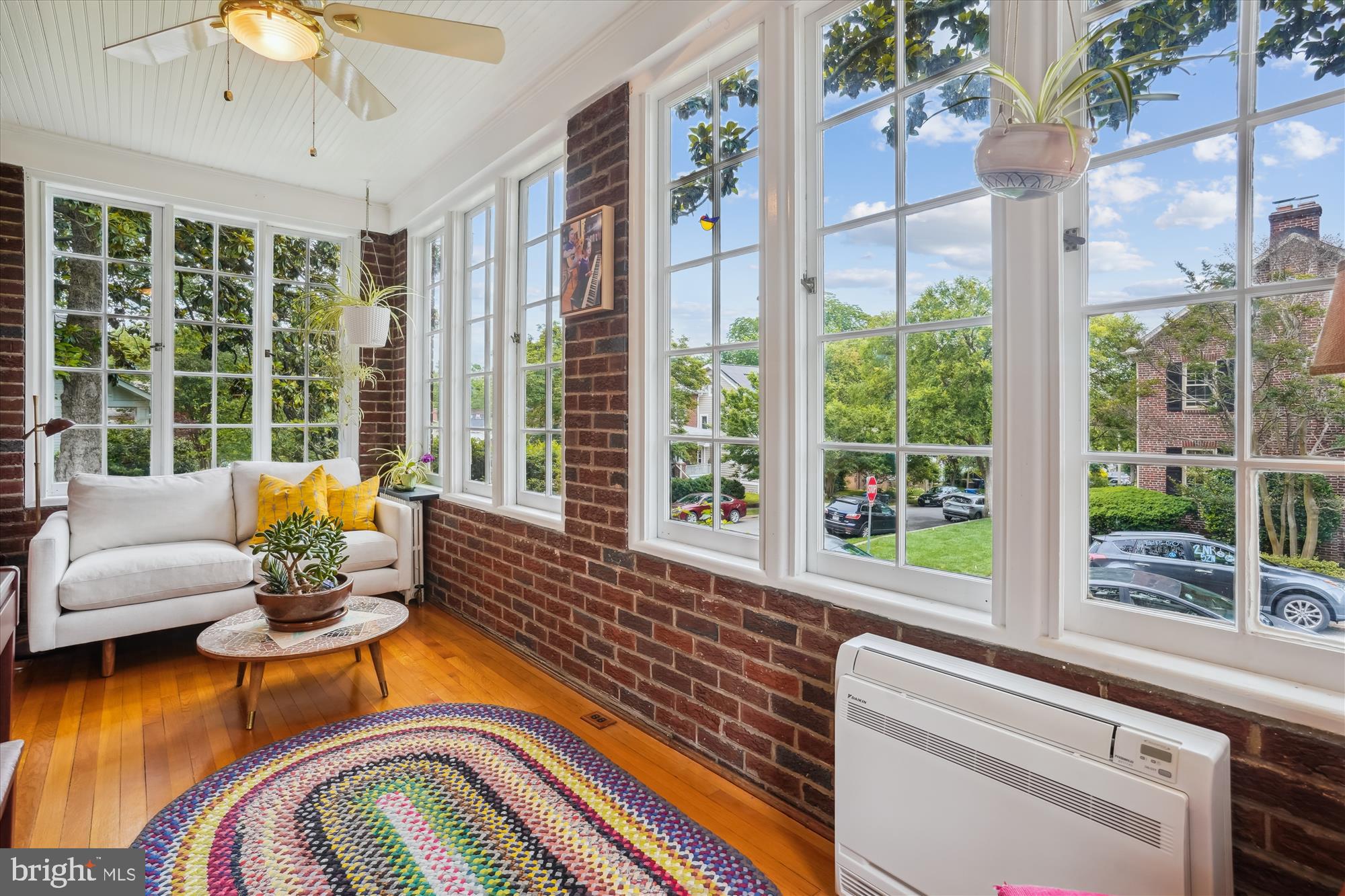 ROSEMONT - Residential