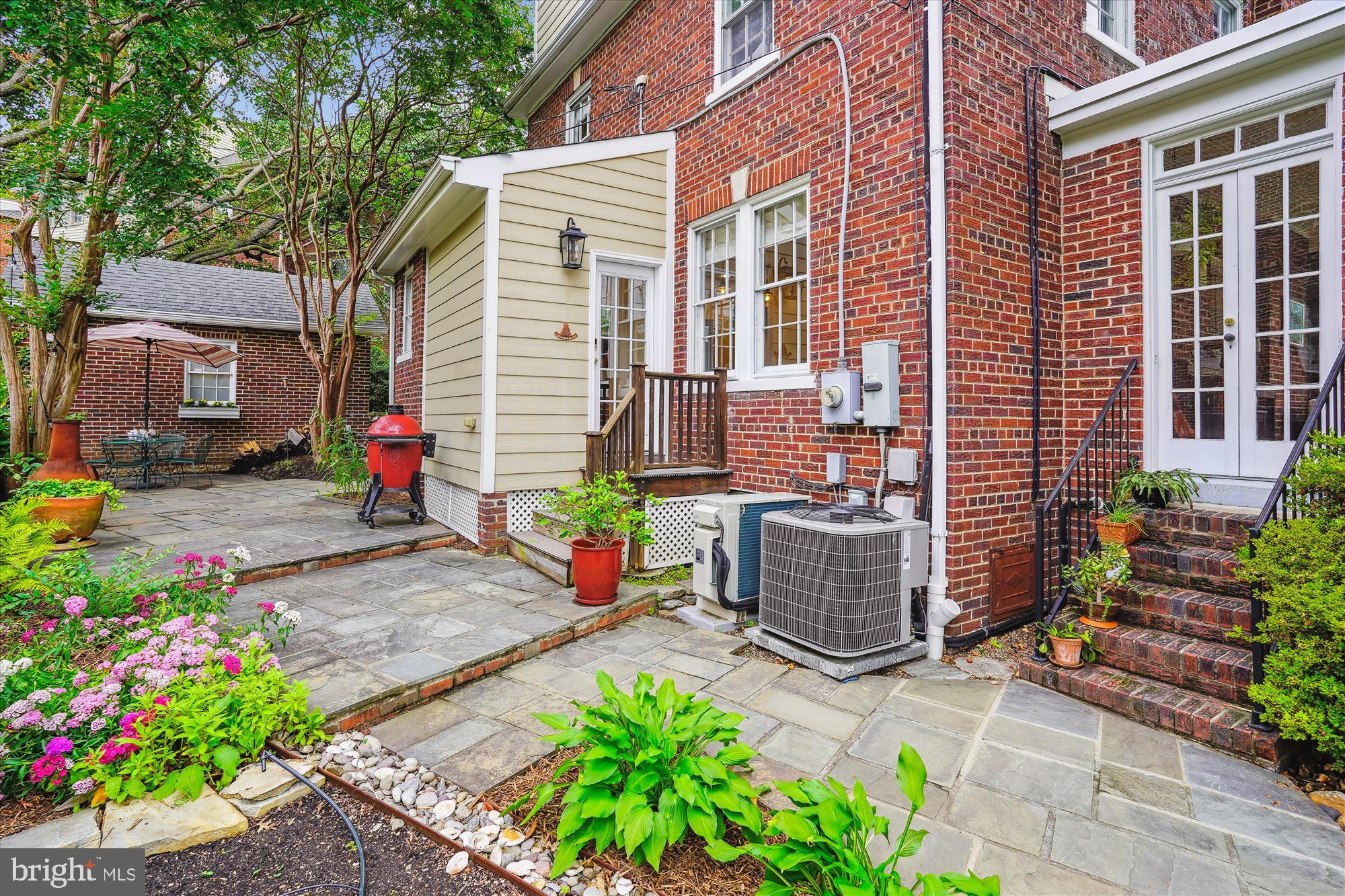 ROSEMONT - Residential