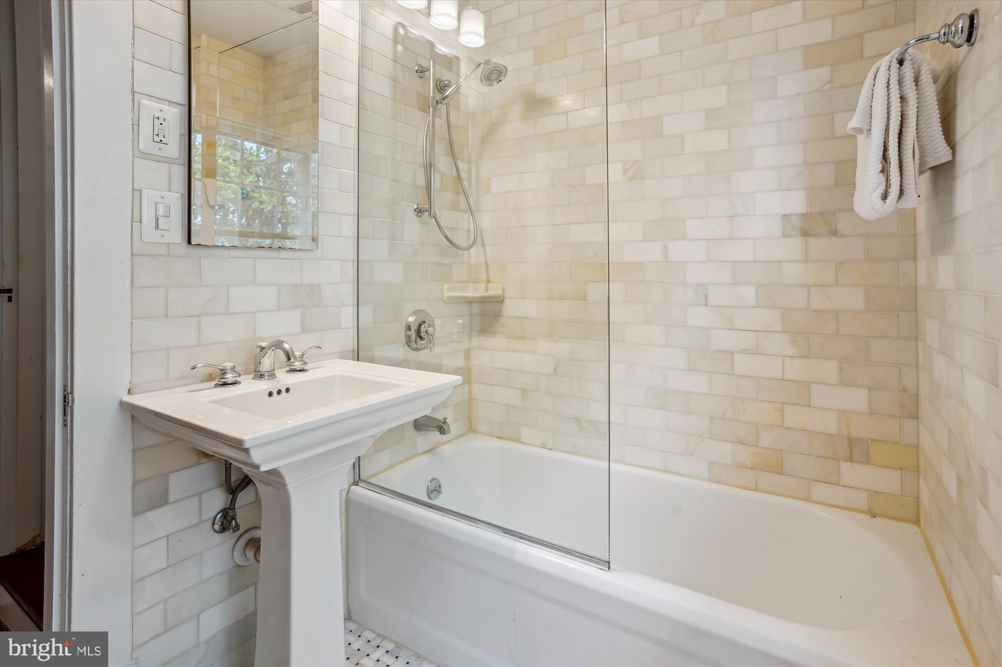 ROSEMONT - Residential