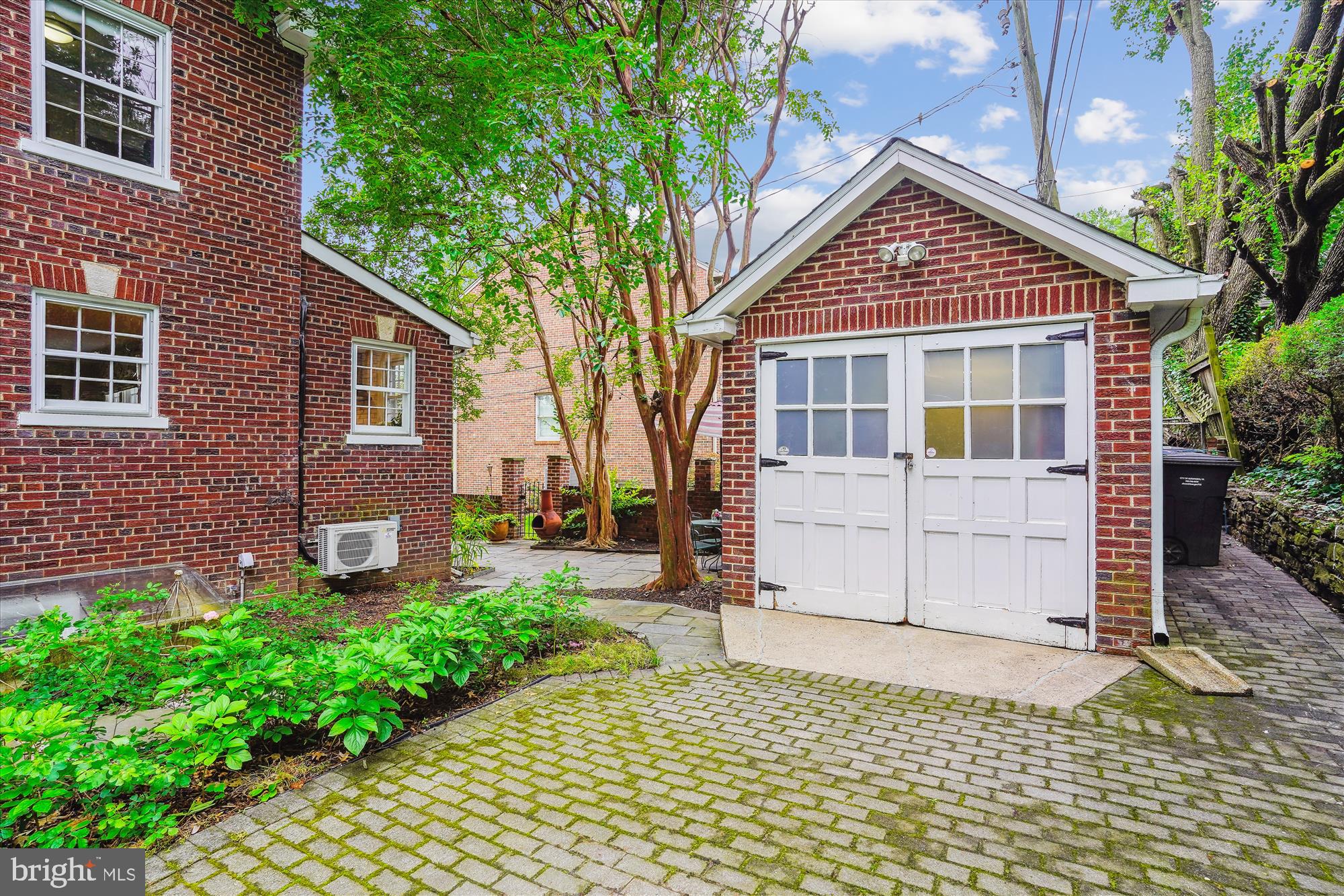 ROSEMONT - Residential