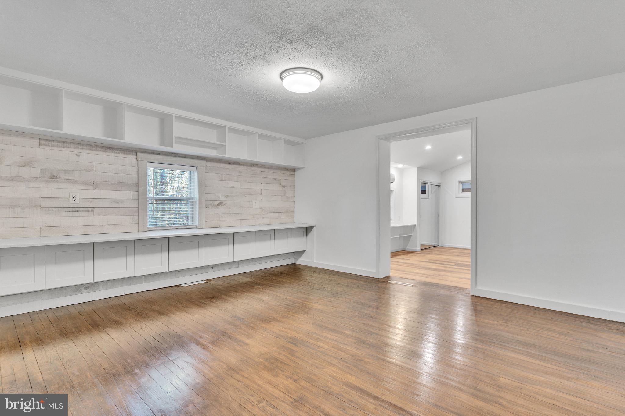 LOUIS L LEE - Residential Lease