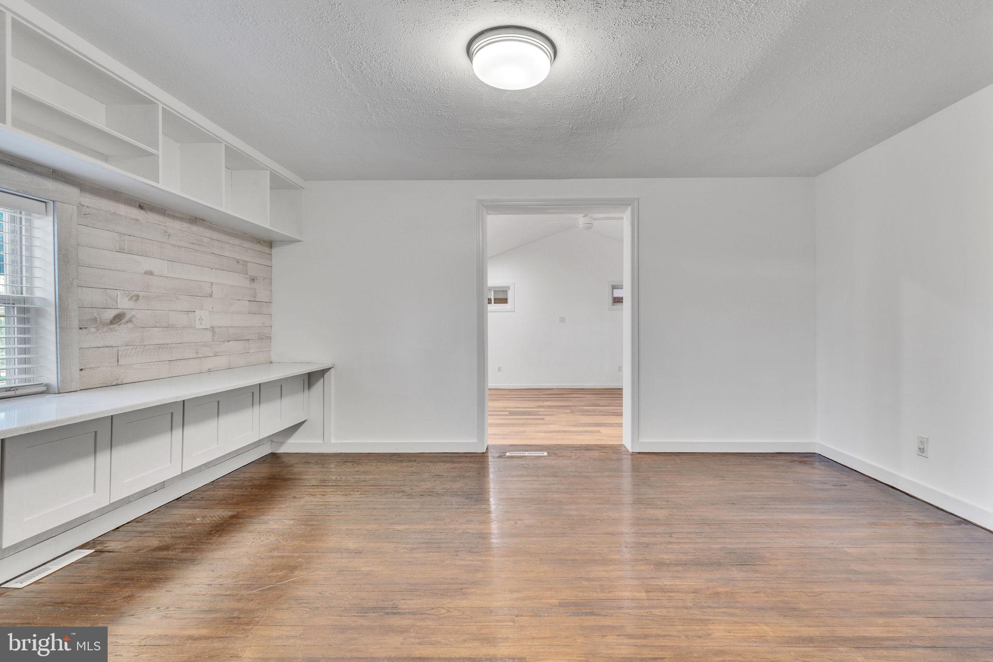 LOUIS L LEE - Residential Lease