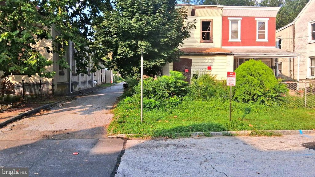 Photo of 223 Jeffrey Street, CHESTER, PA 19013 (MLS # PADE2097692)