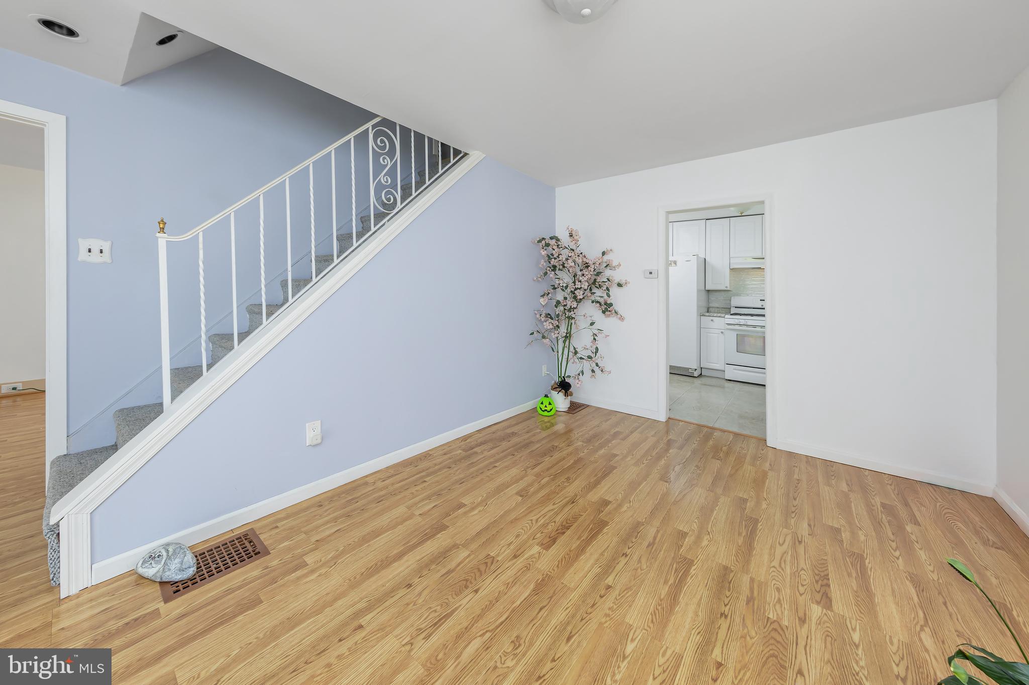 212 E JEFFERSON STREET