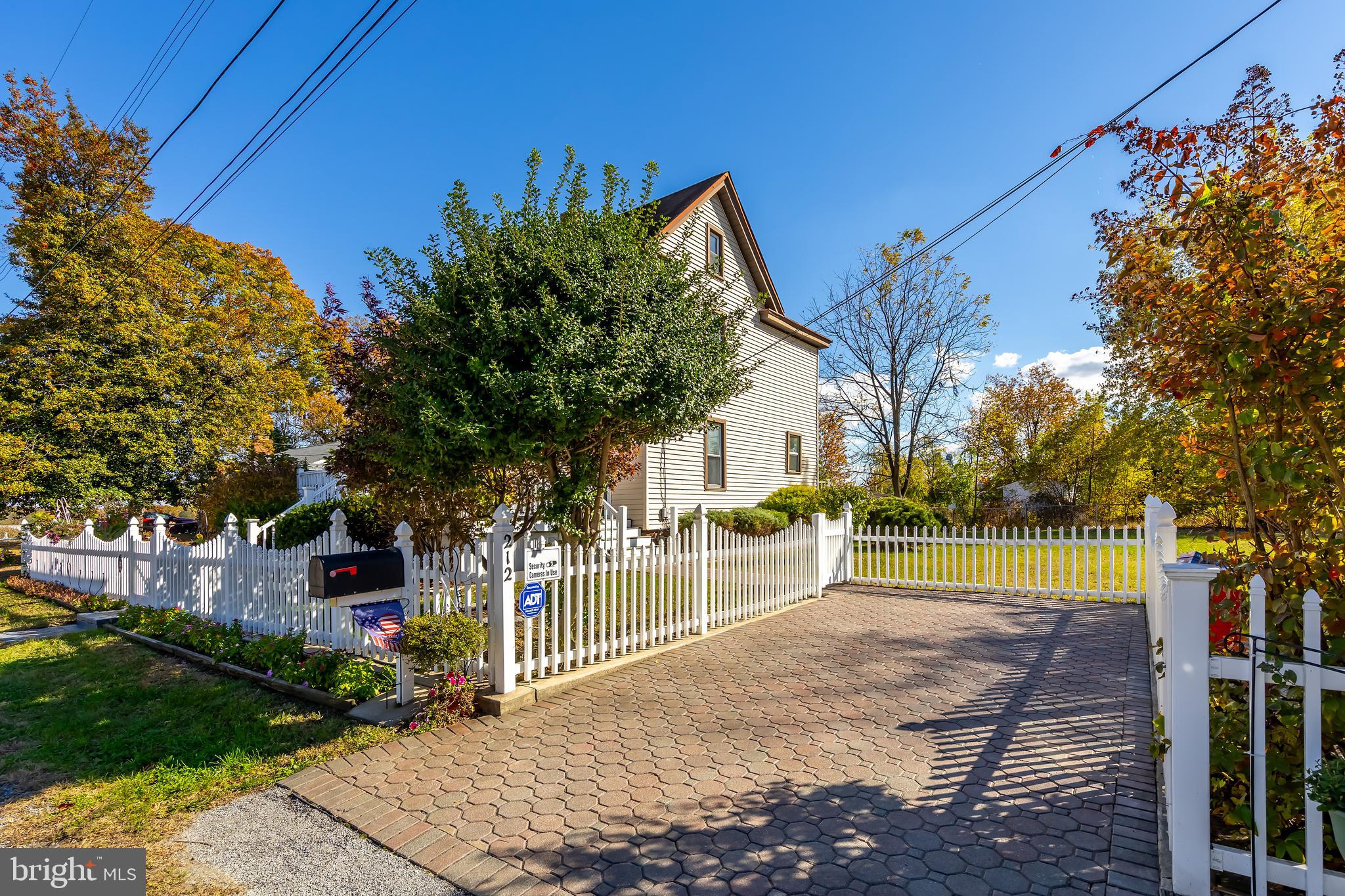 212 E JEFFERSON STREET