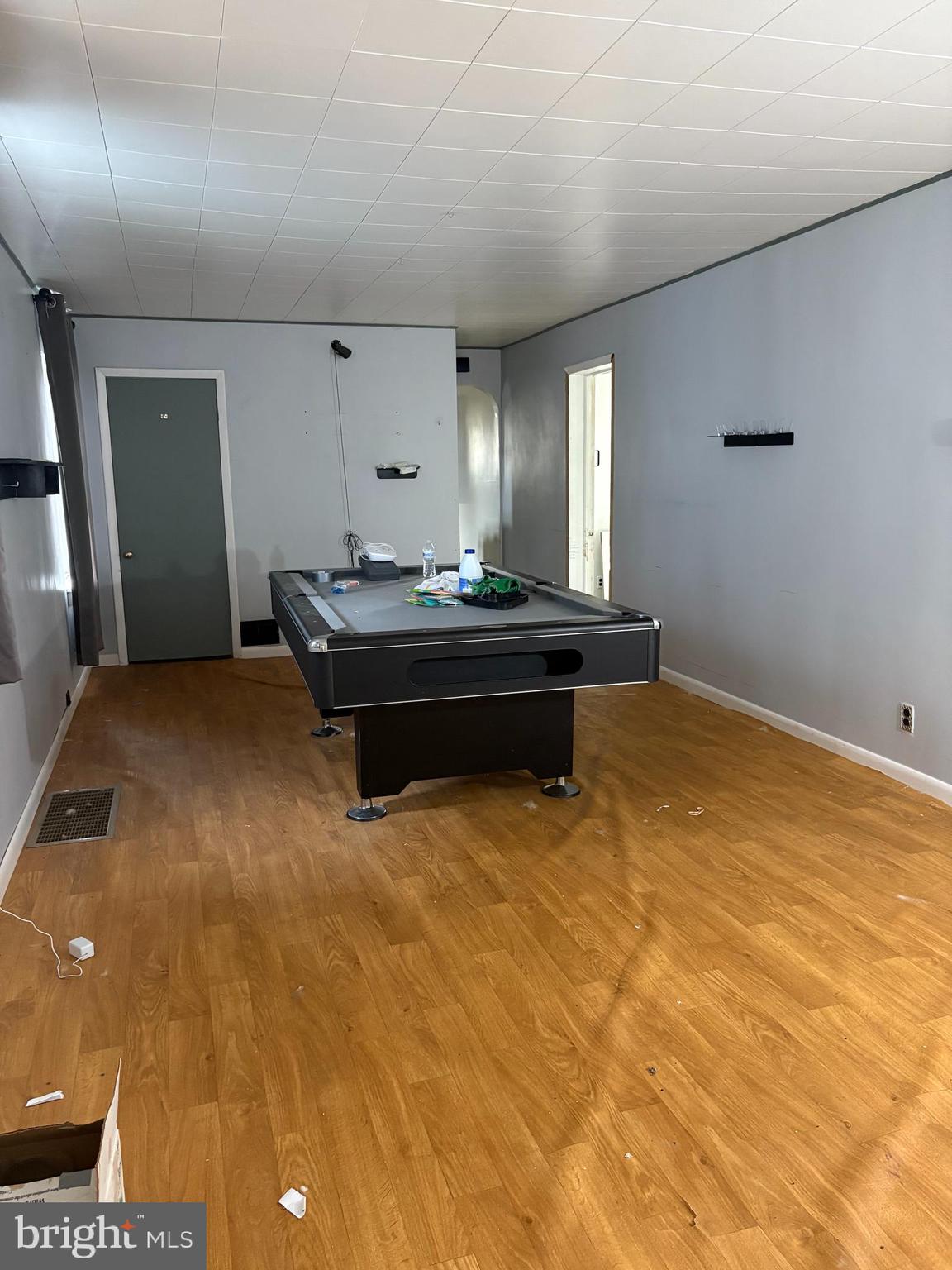 LESTER - Residential