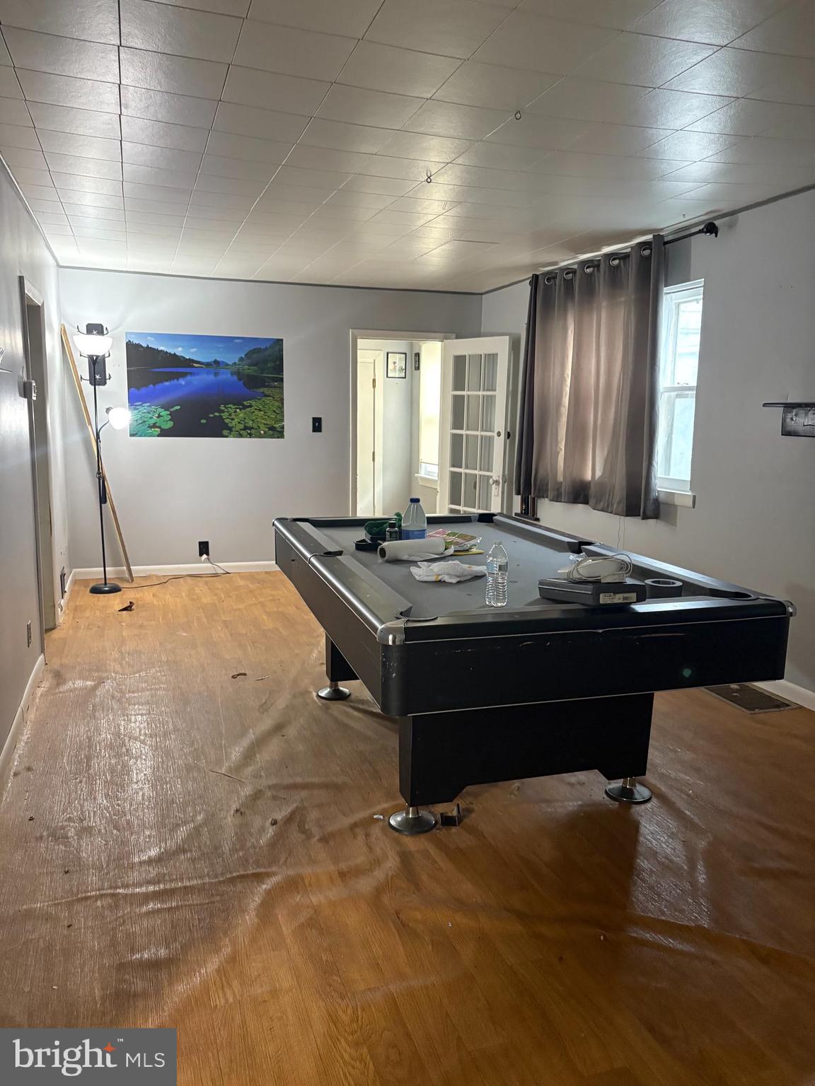 LESTER - Residential