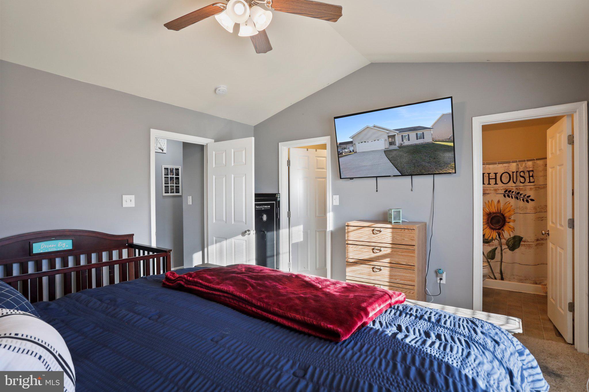 RED HILL - Residential