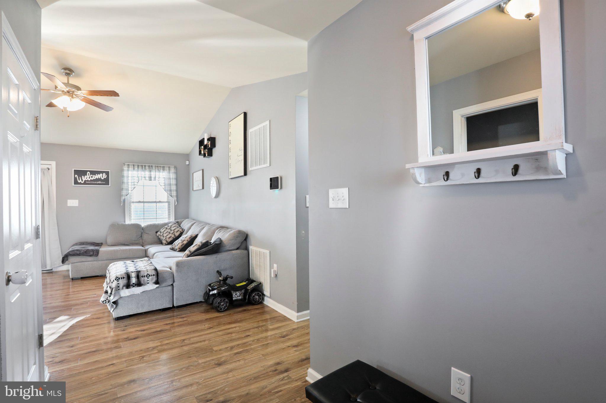 RED HILL - Residential