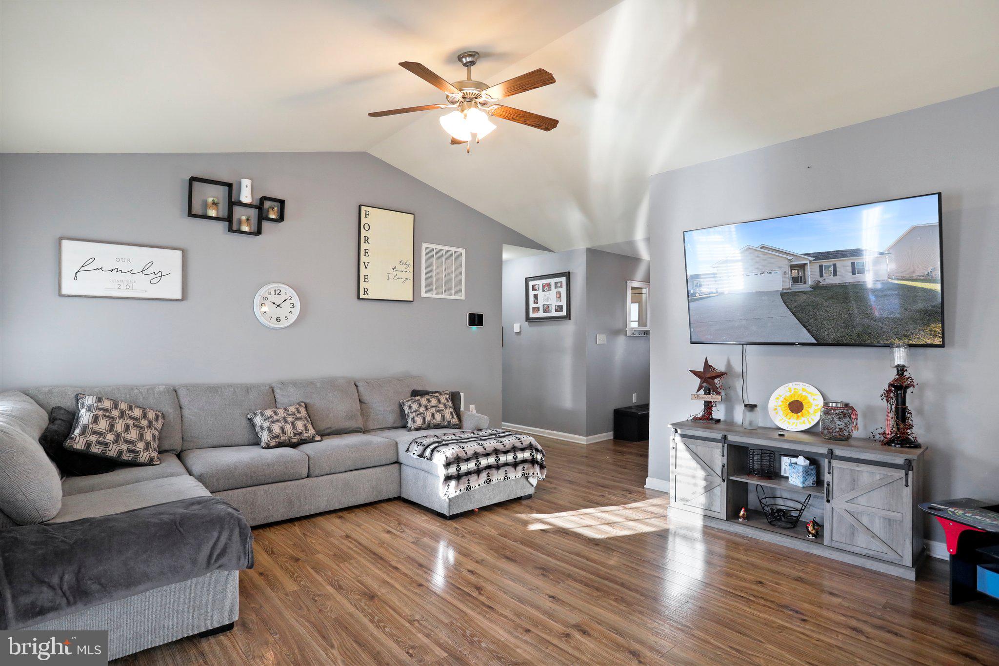 RED HILL - Residential