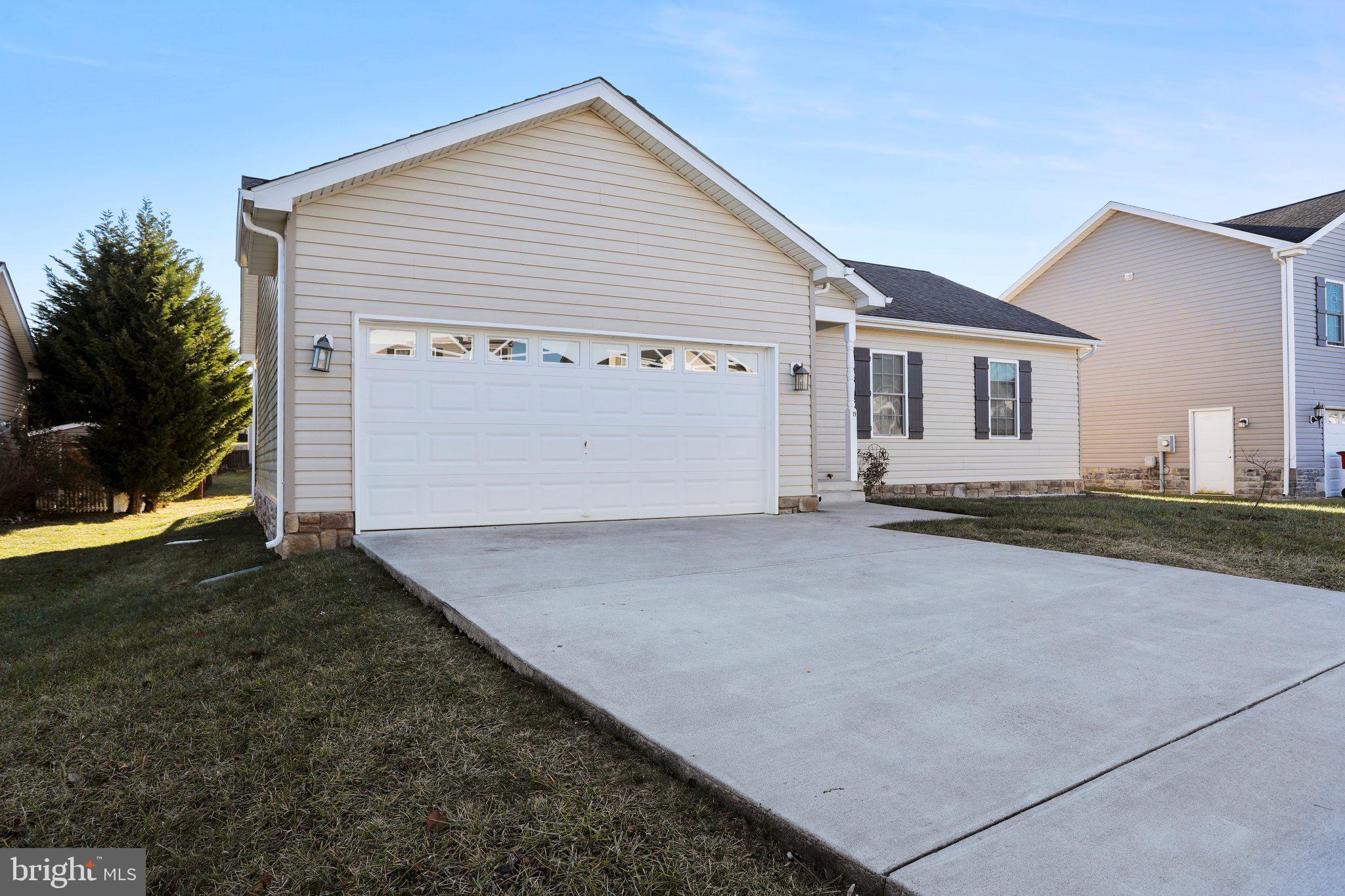 RED HILL - Residential