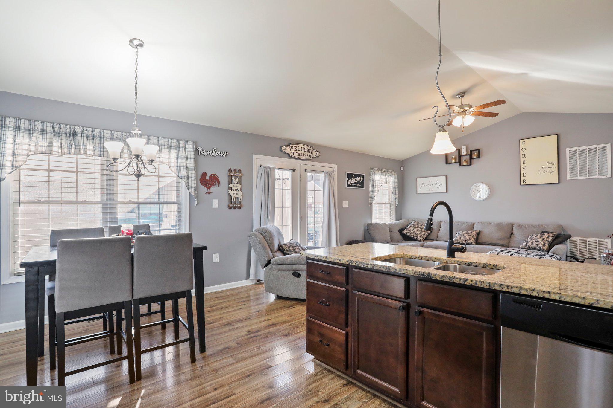 RED HILL - Residential