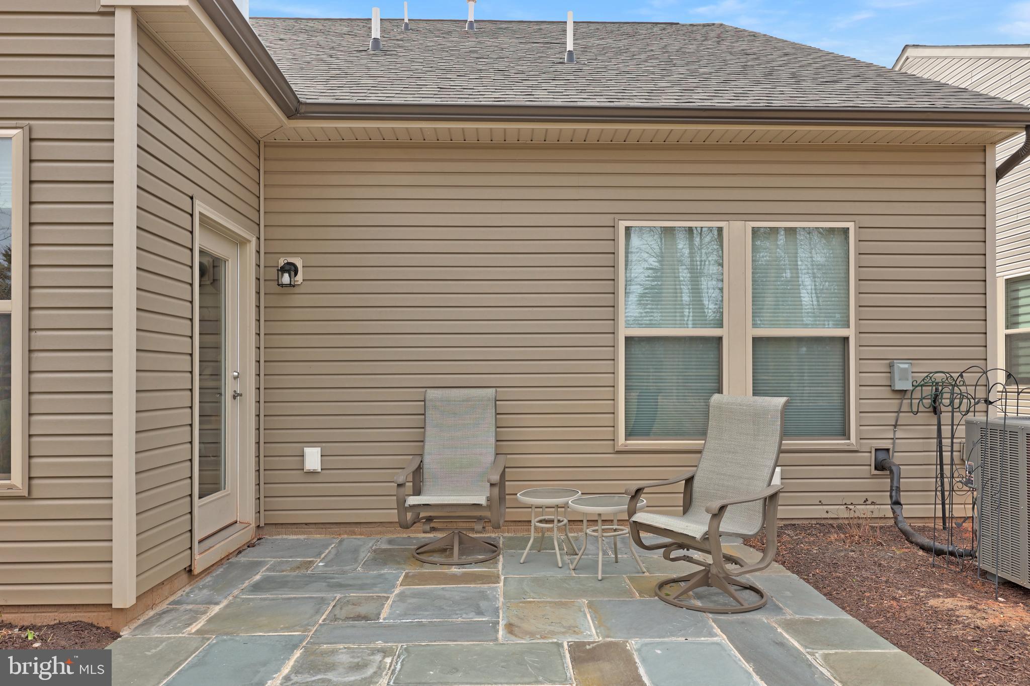 MONTEBELLO - Residential