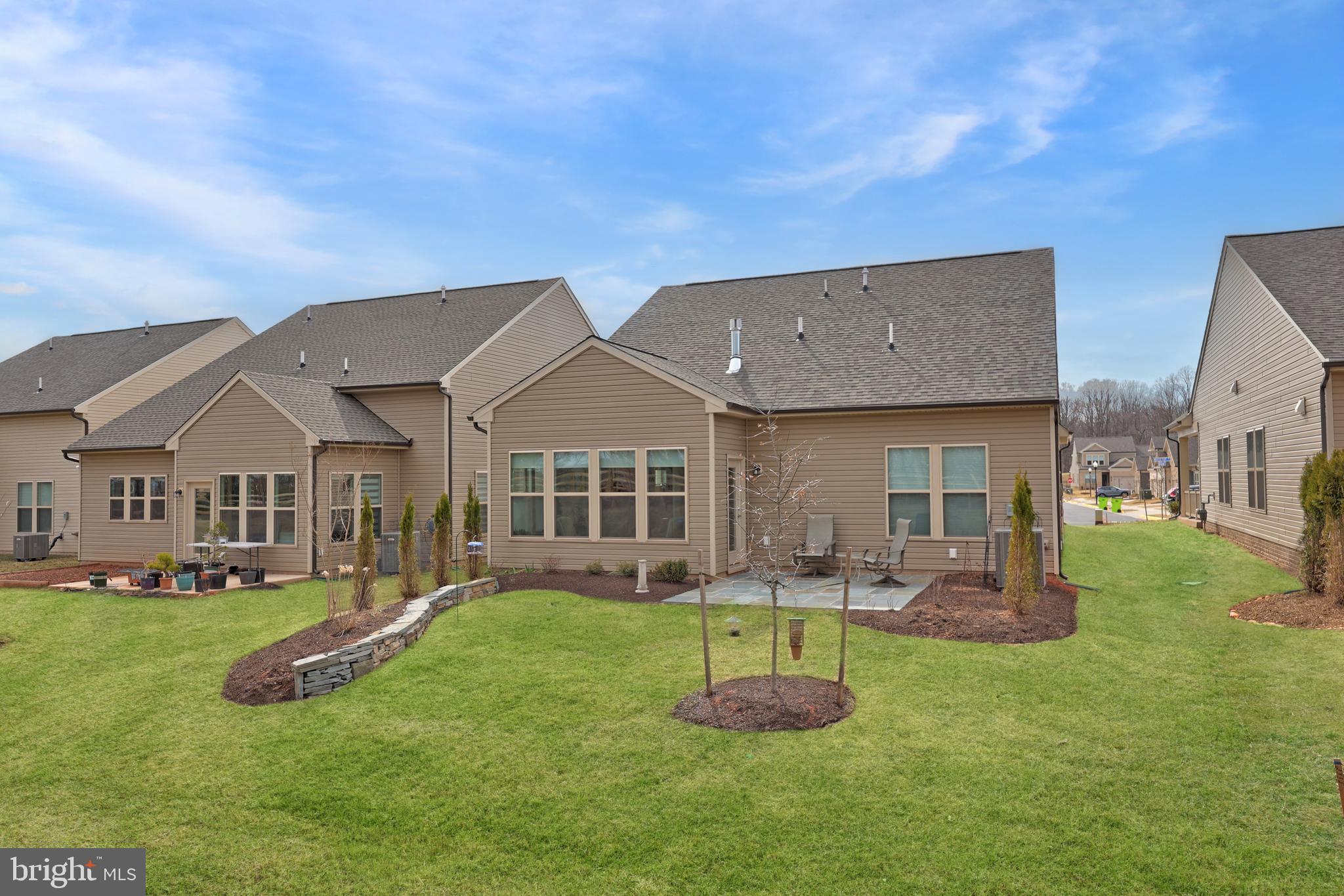 MONTEBELLO - Residential