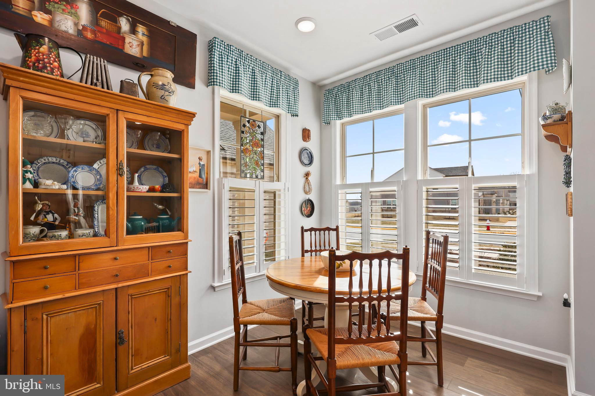 MONTEBELLO - Residential