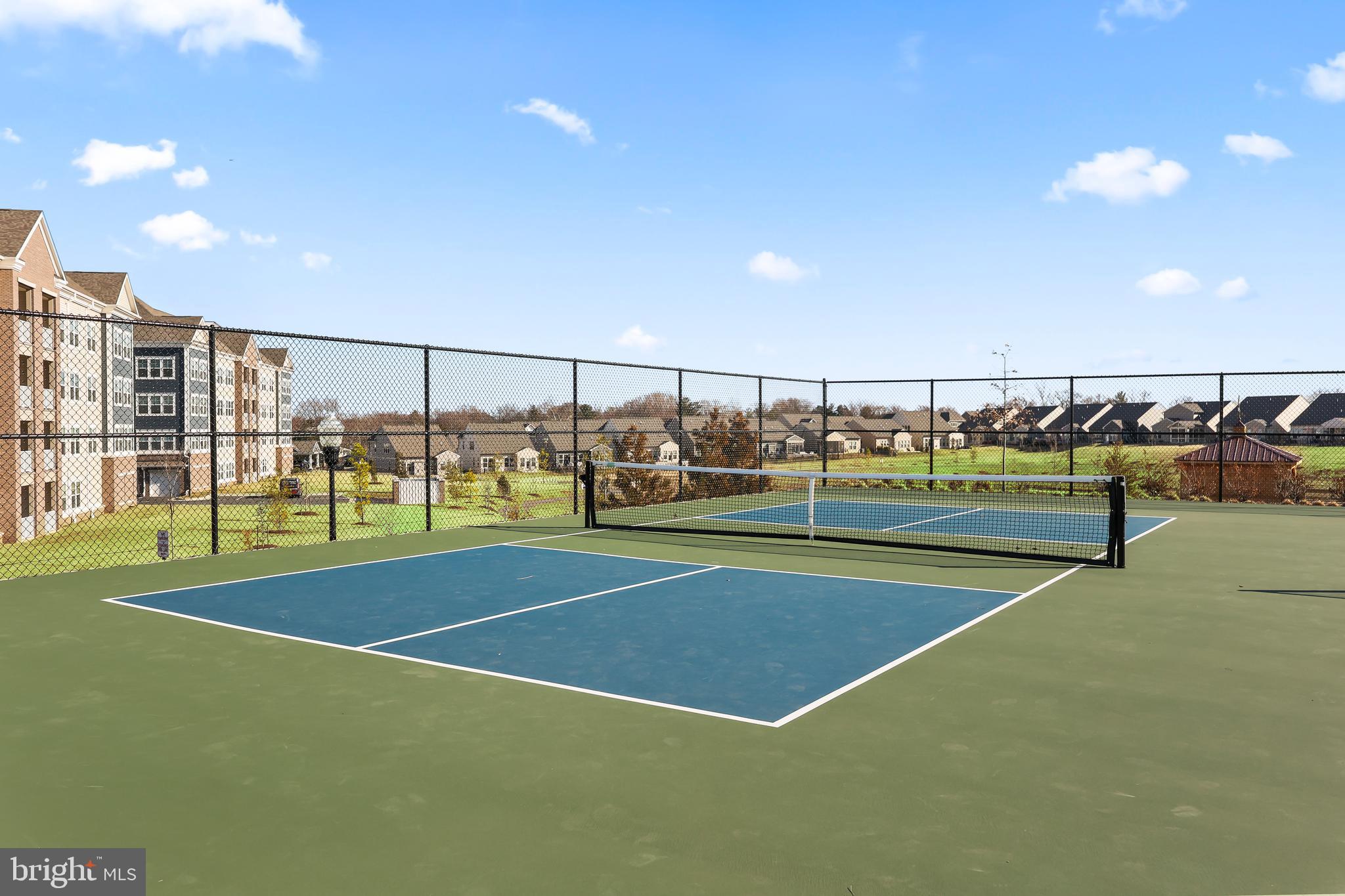 MONTEBELLO - Residential