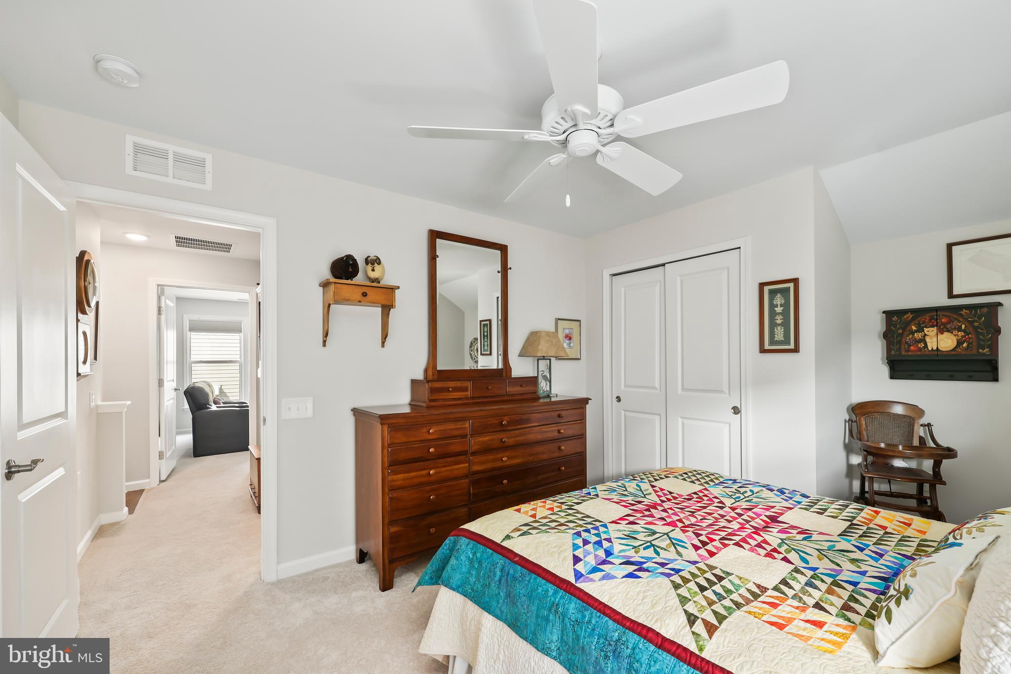 MONTEBELLO - Residential