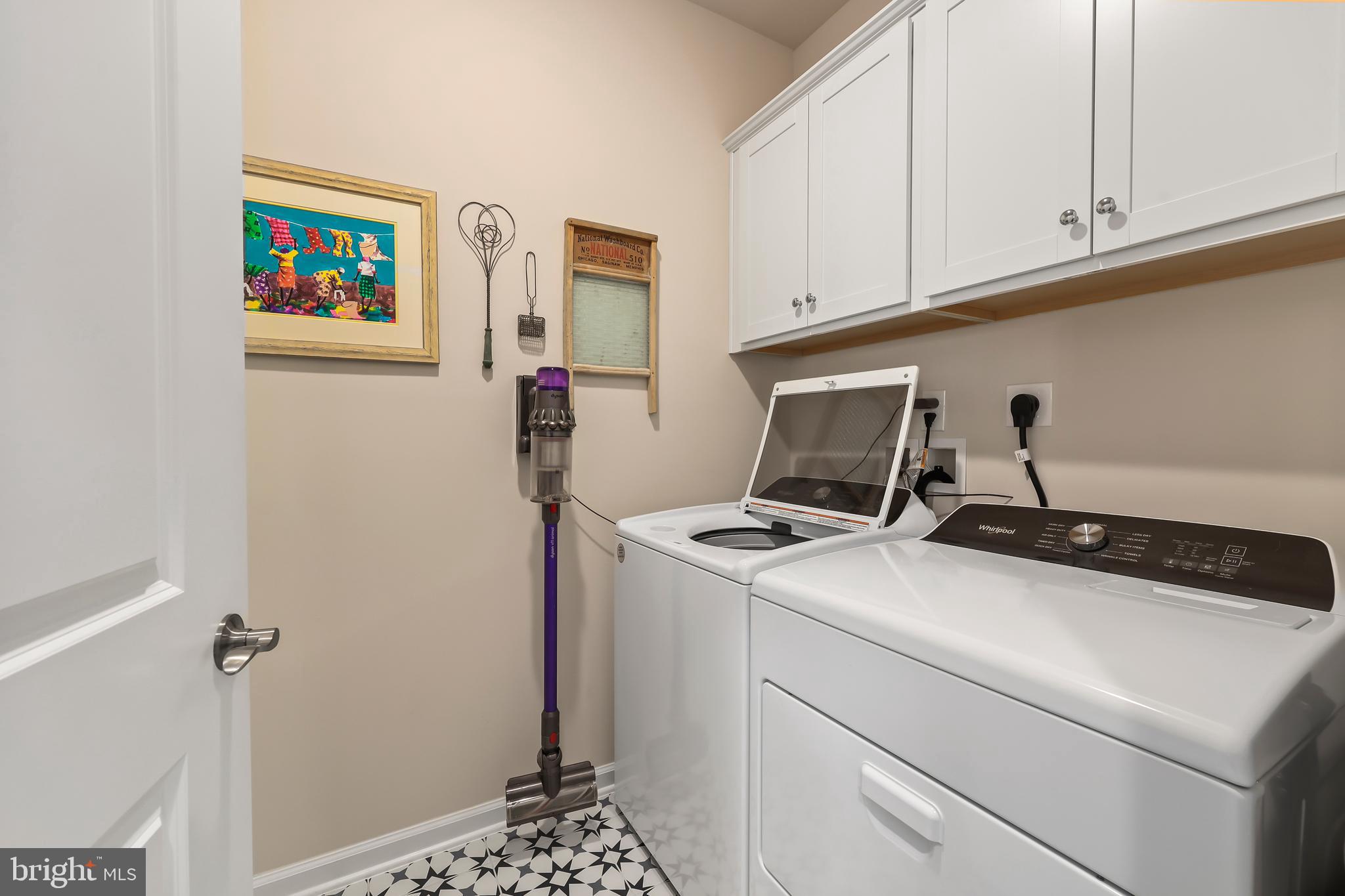 MONTEBELLO - Residential