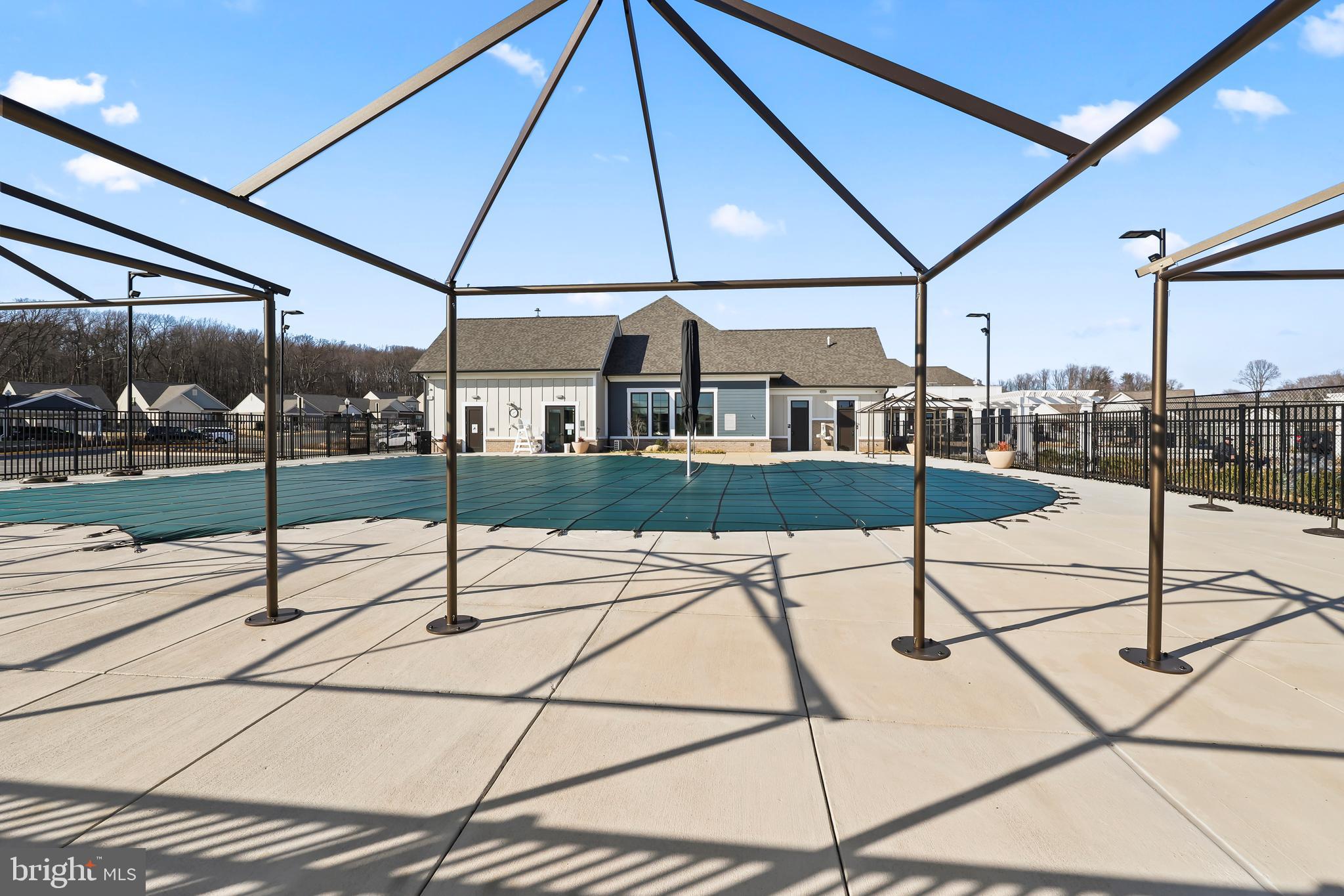 MONTEBELLO - Residential