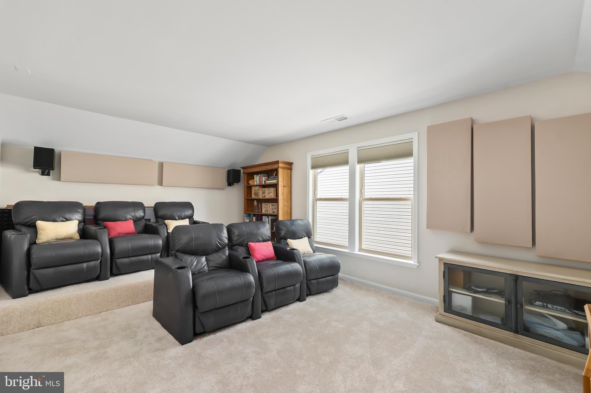 MONTEBELLO - Residential