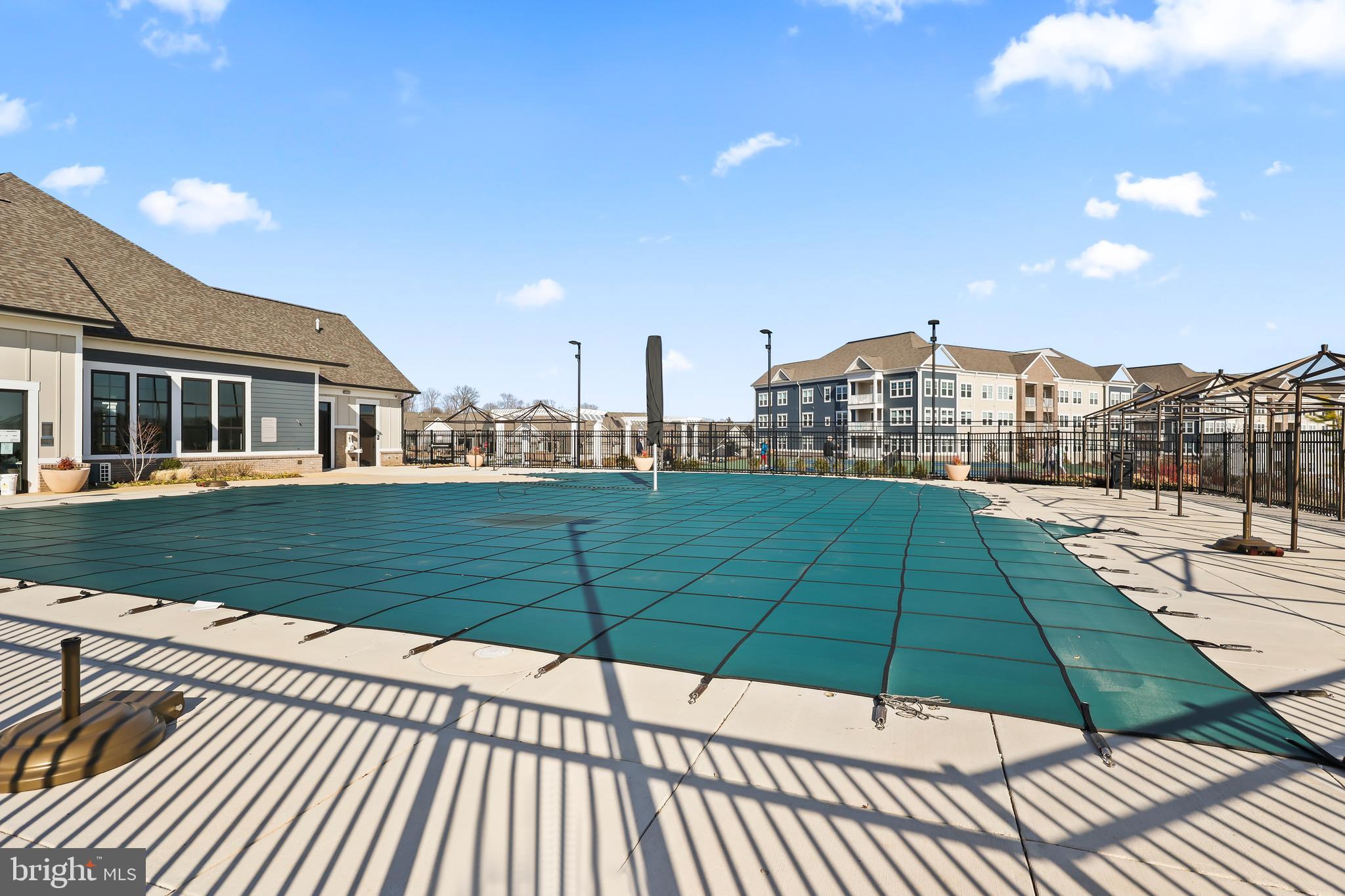 MONTEBELLO - Residential