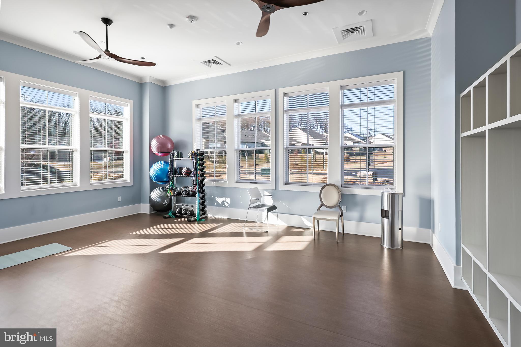 MONTEBELLO - Residential