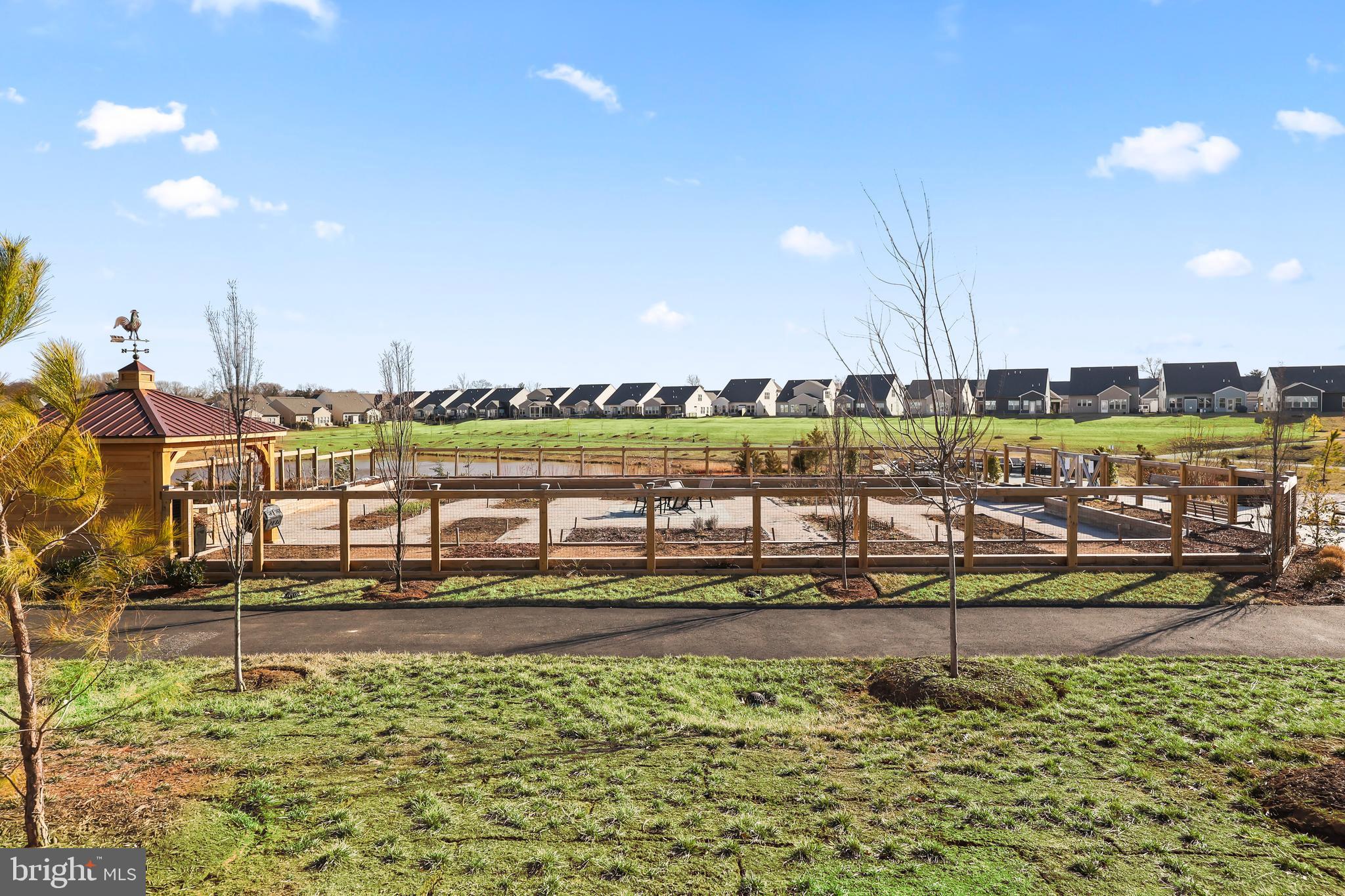 MONTEBELLO - Residential