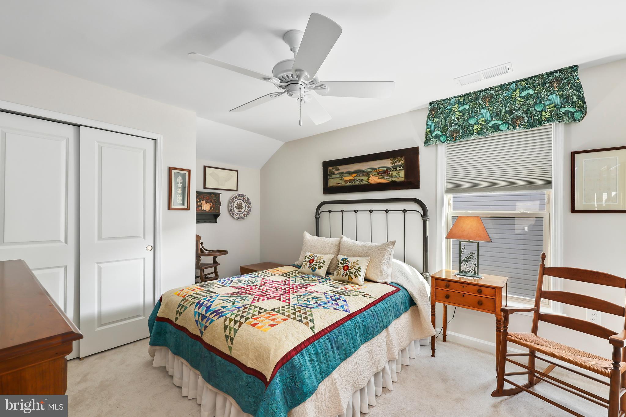 MONTEBELLO - Residential