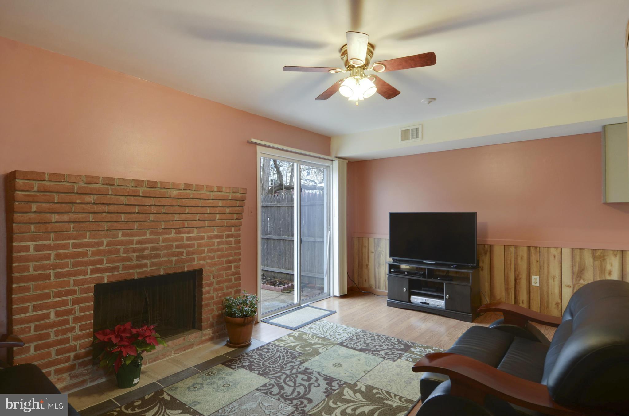 MINERAL SPRINGS VILL TH - Residential