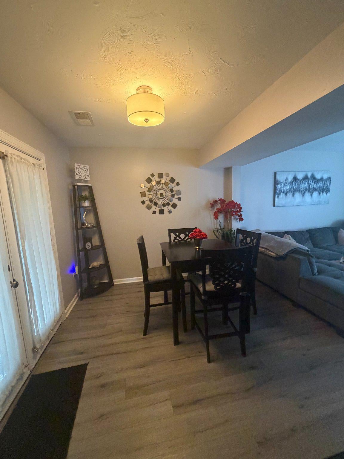2729 RED LION PLACE