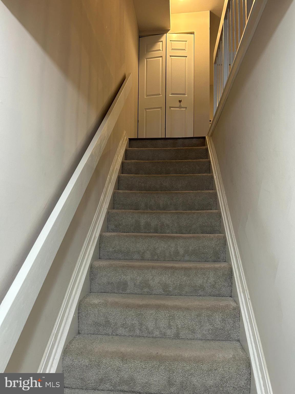 PONDS AT CENTREVILLE - Residential Lease