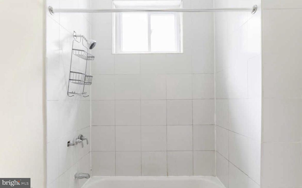 COBBS CREEK - Residential Lease