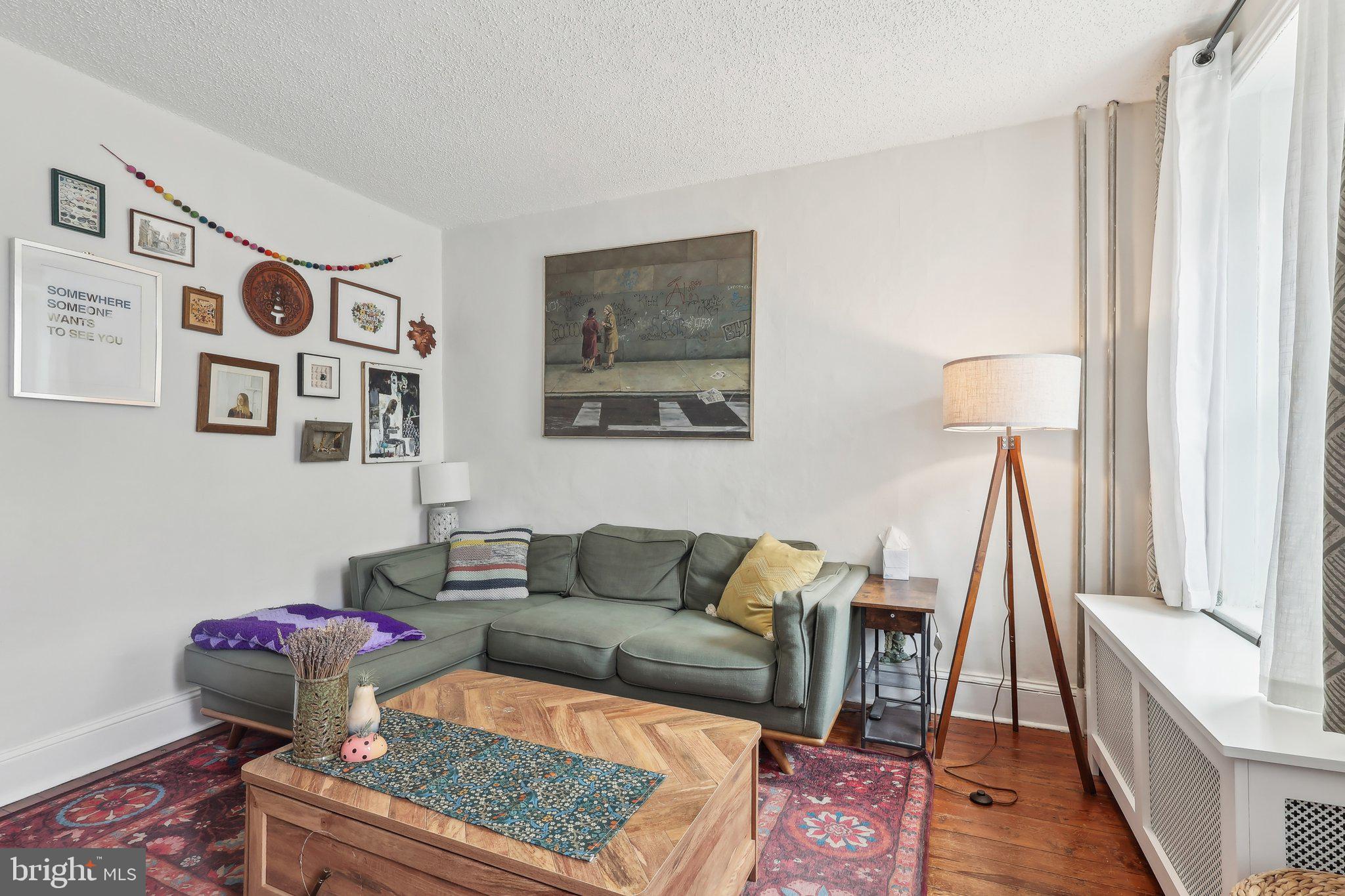 ROXBOROUGH - Residential