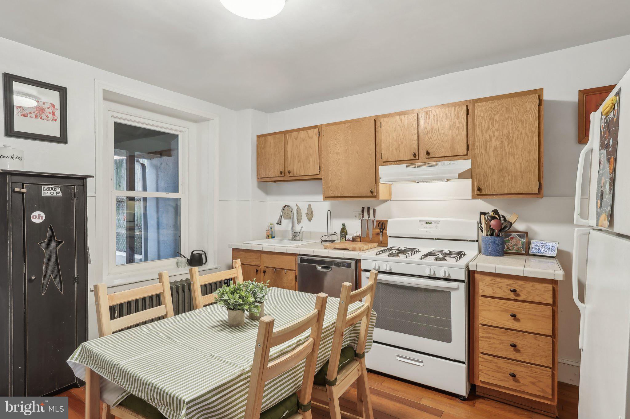 ROXBOROUGH - Residential