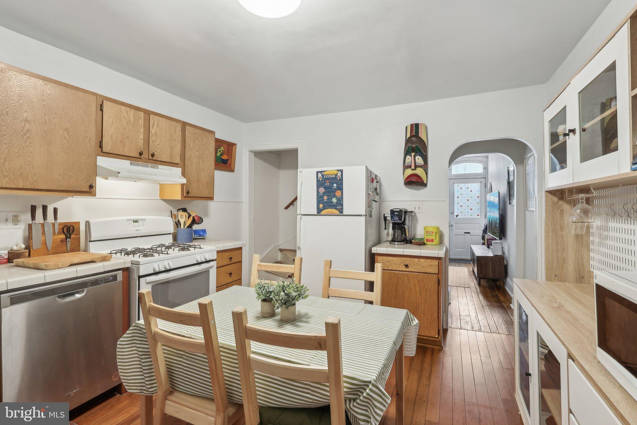 ROXBOROUGH - Residential