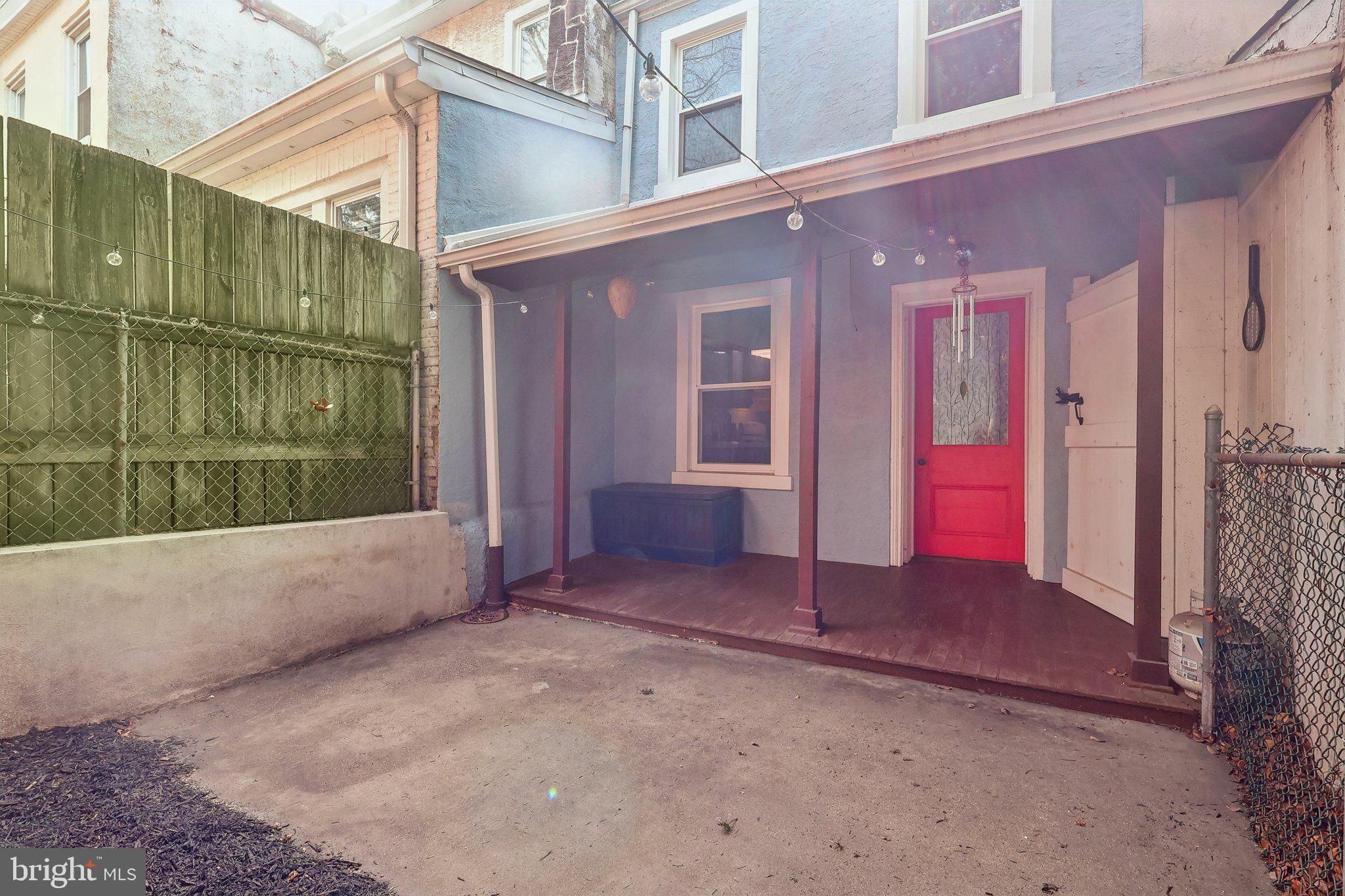 ROXBOROUGH - Residential