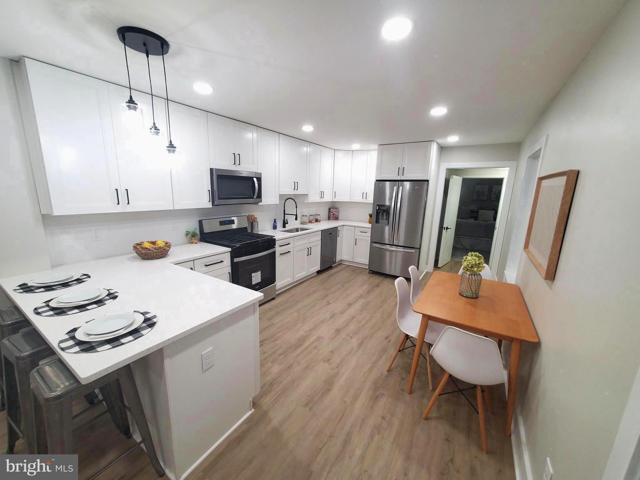 WAKEFIELD MEADOWS - Residential