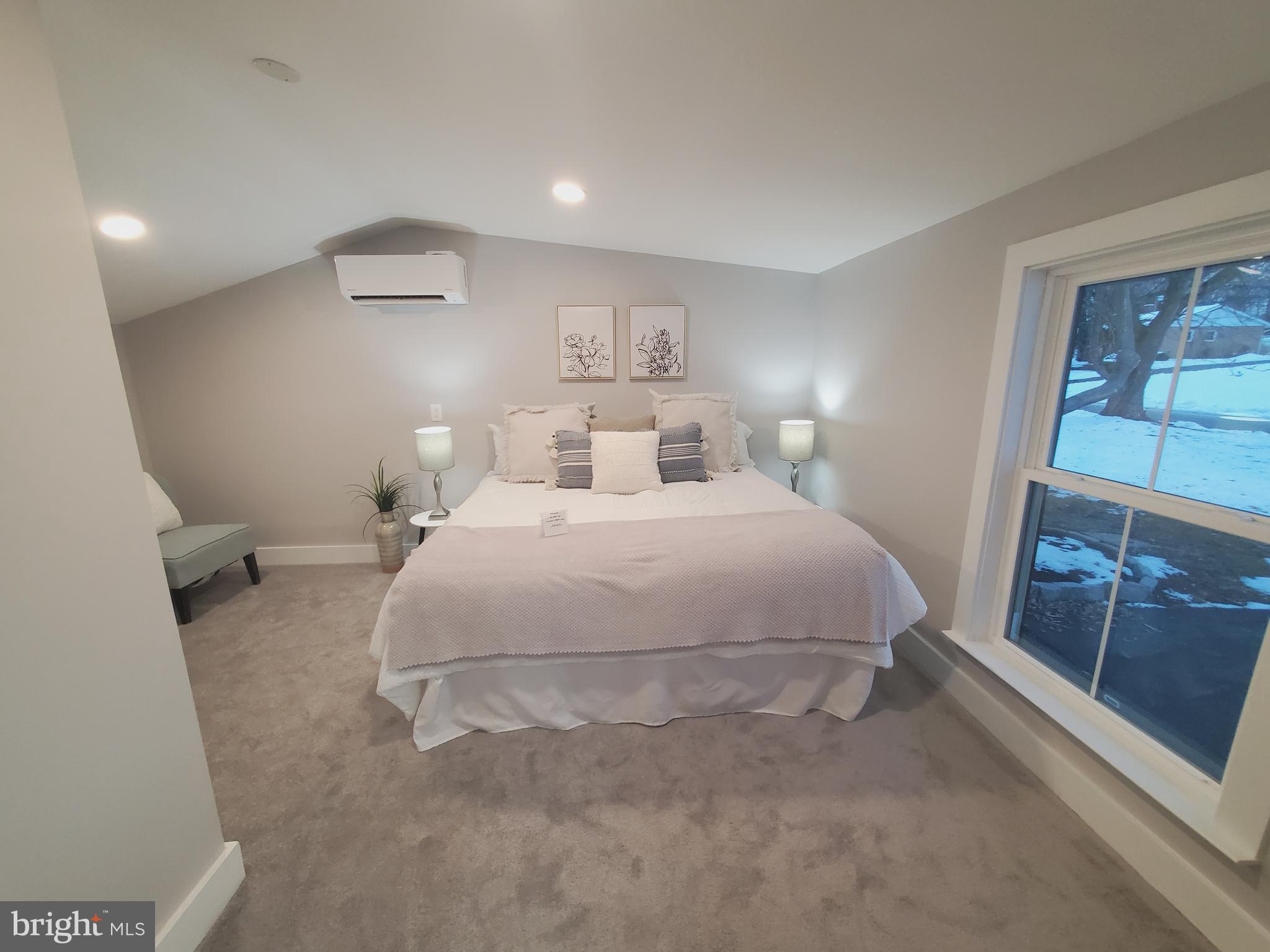 WAKEFIELD MEADOWS - Residential