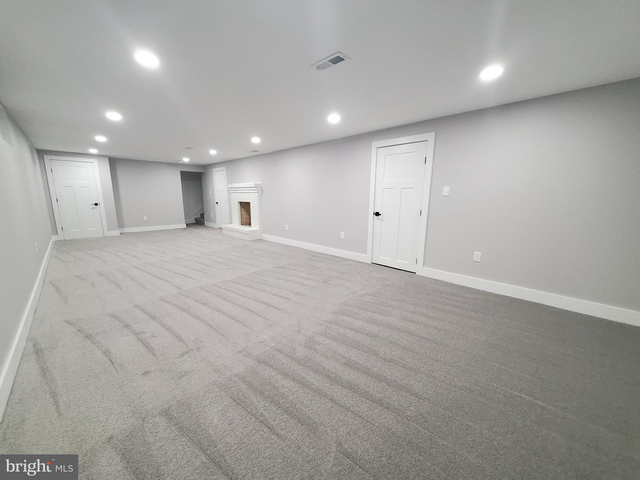 WAKEFIELD MEADOWS - Residential