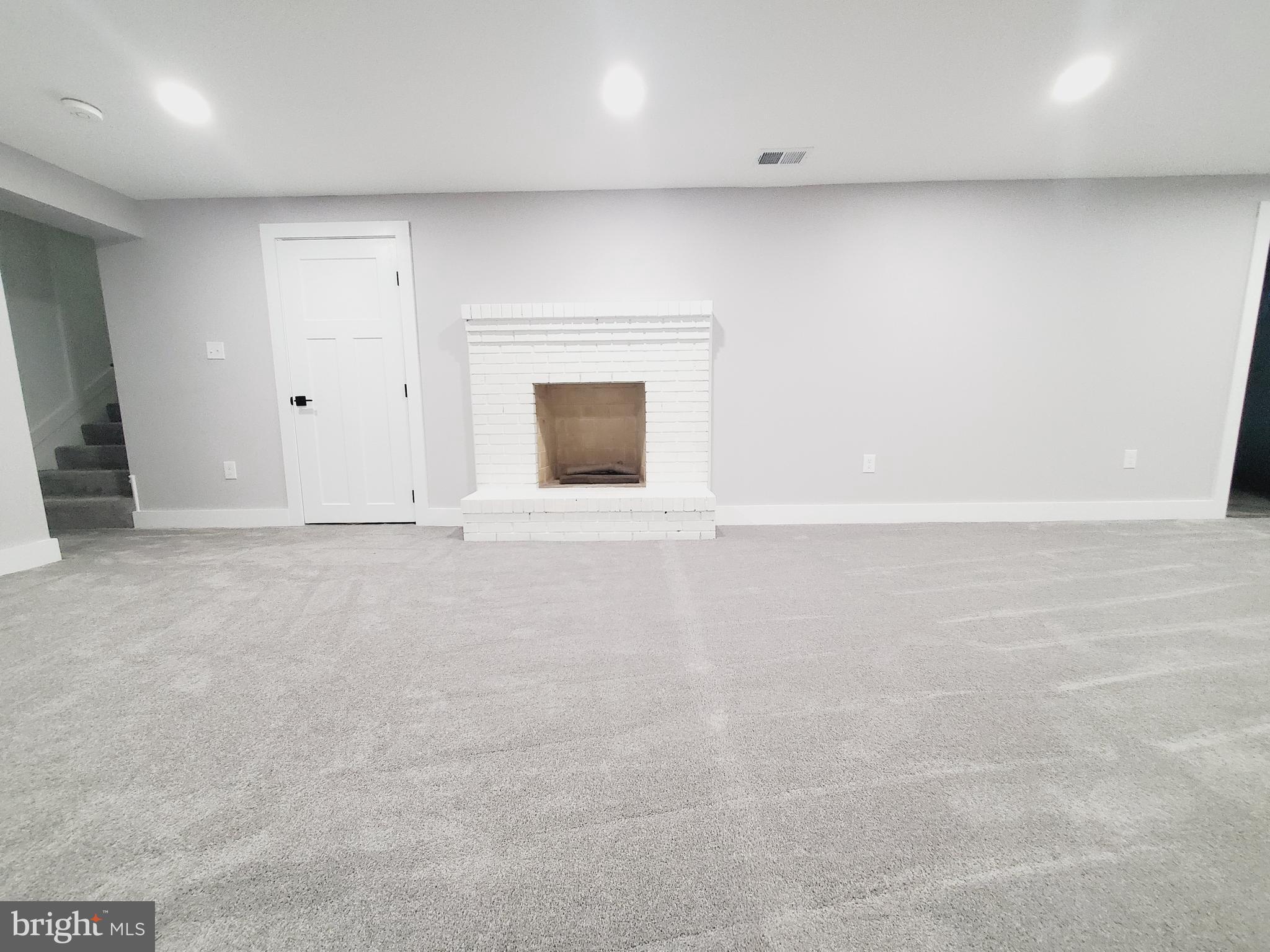 WAKEFIELD MEADOWS - Residential