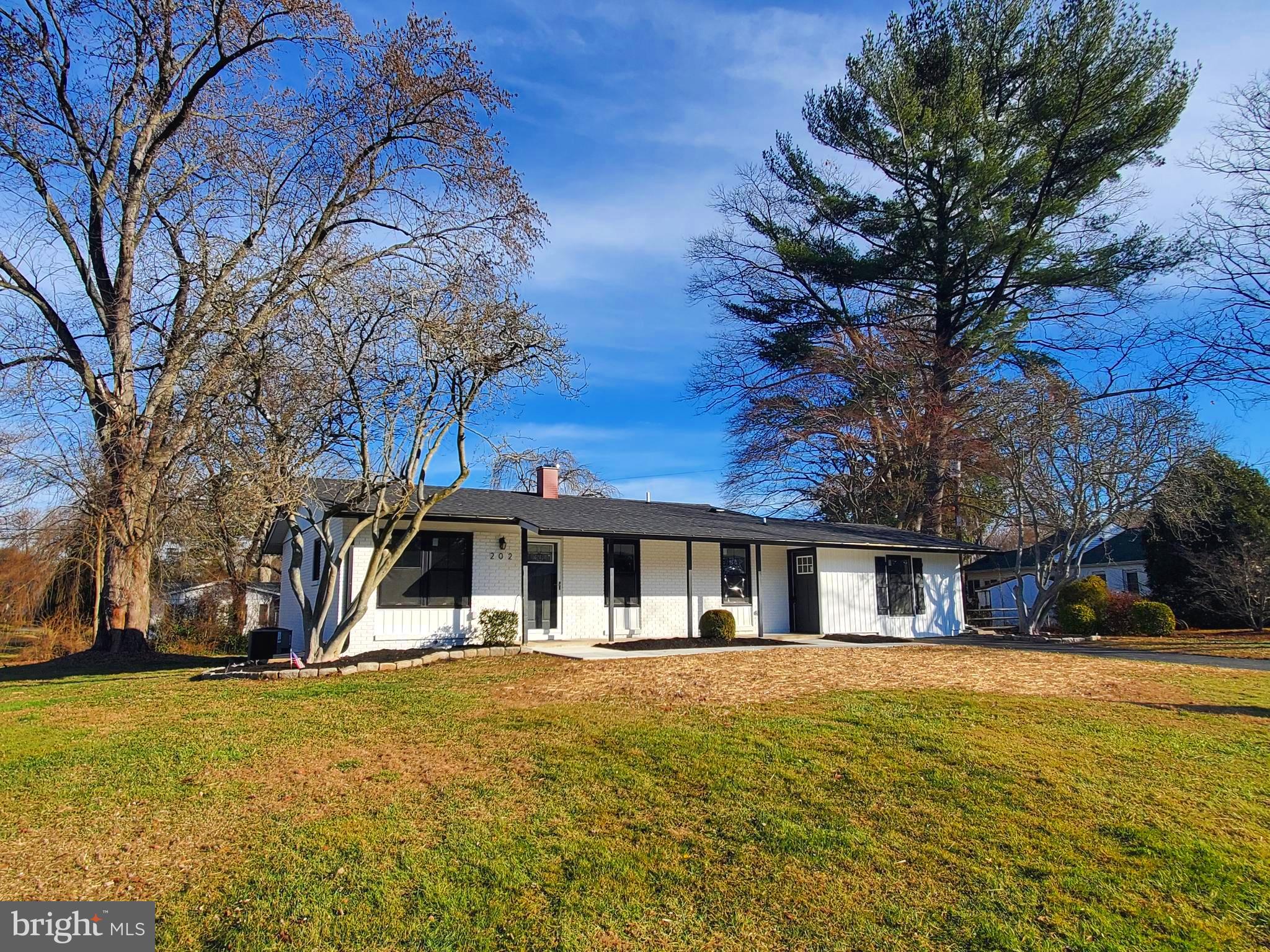 WAKEFIELD MEADOWS - Residential