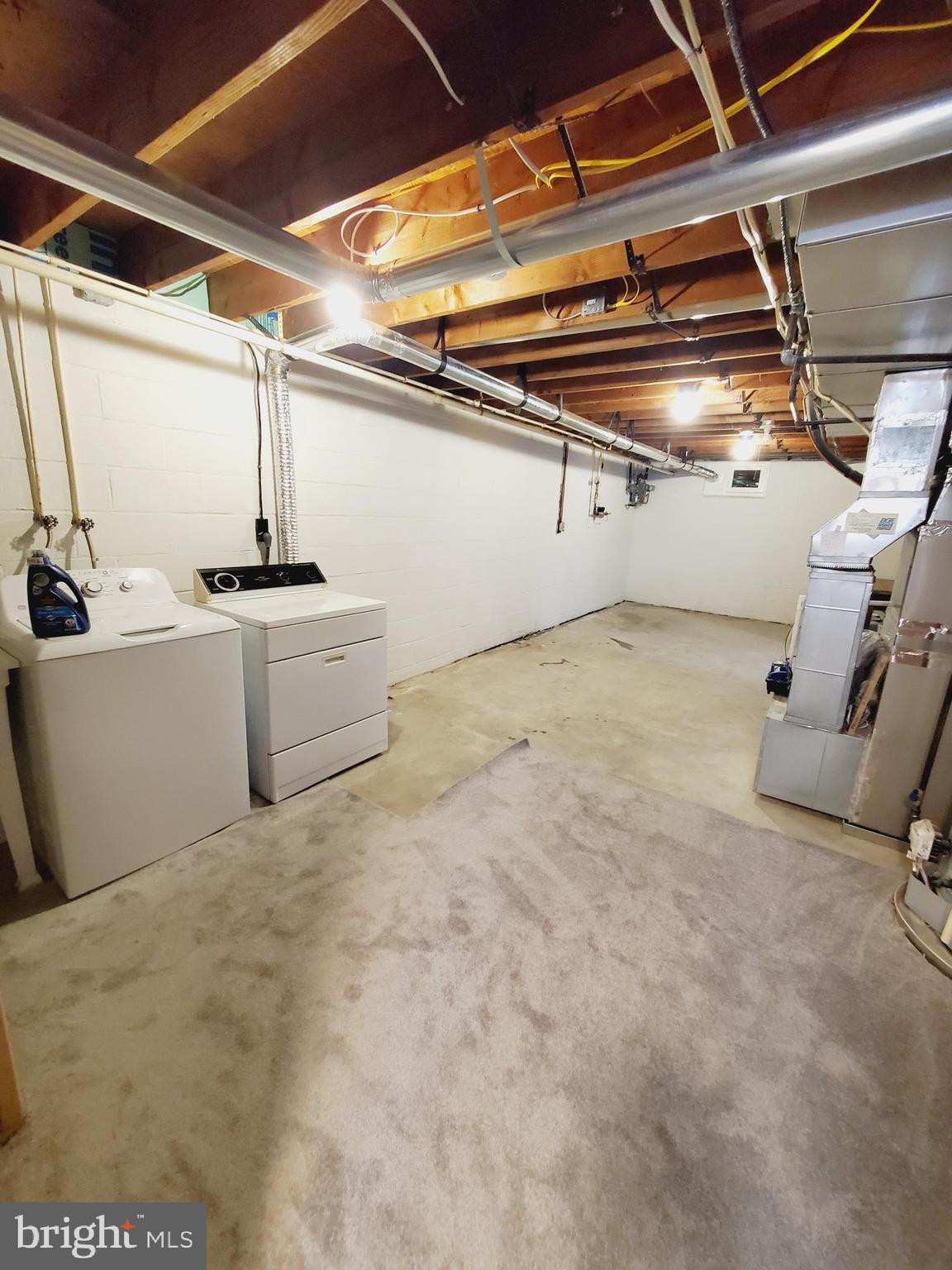 WAKEFIELD MEADOWS - Residential