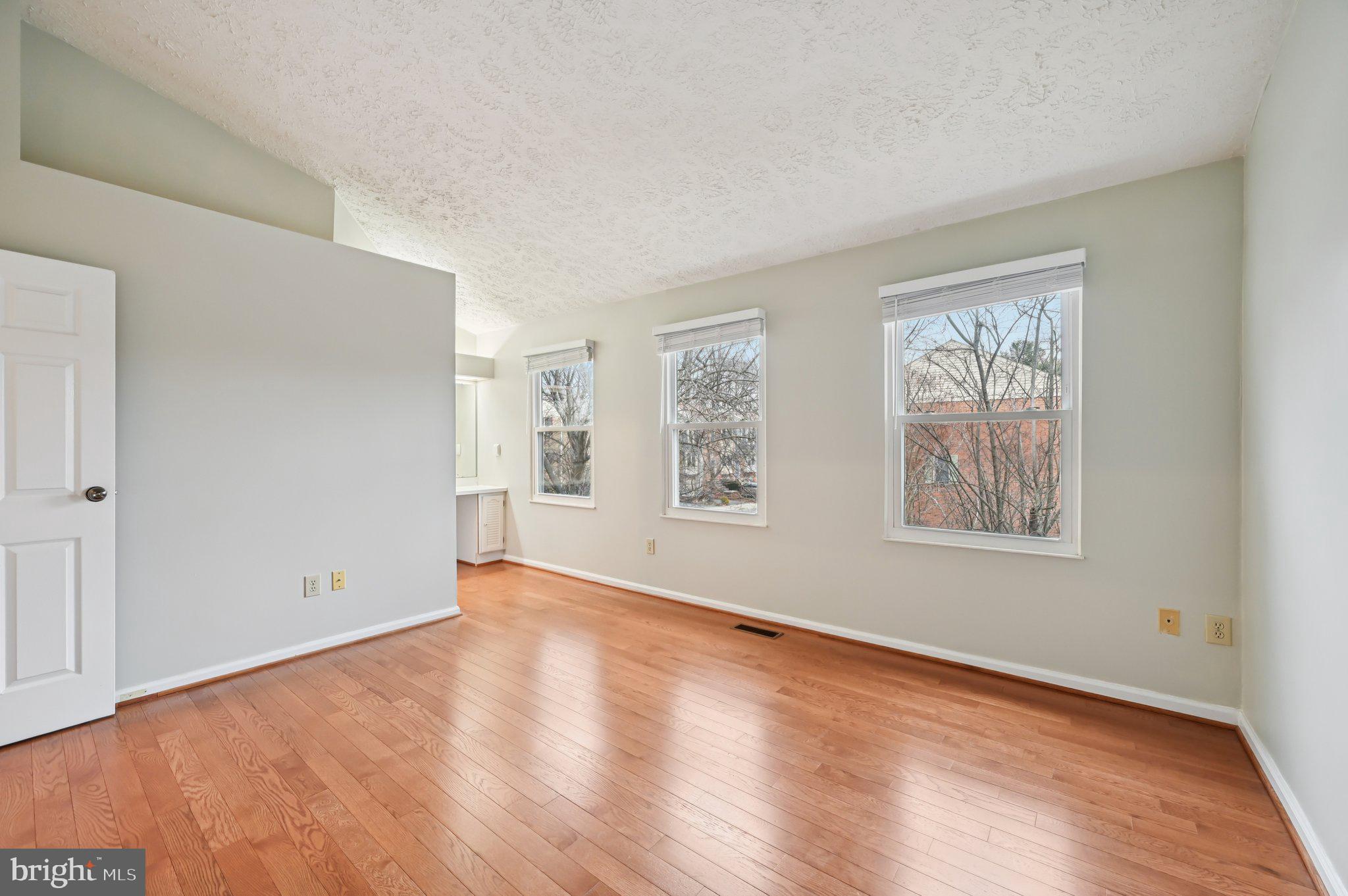 AMBERFIELD - Residential