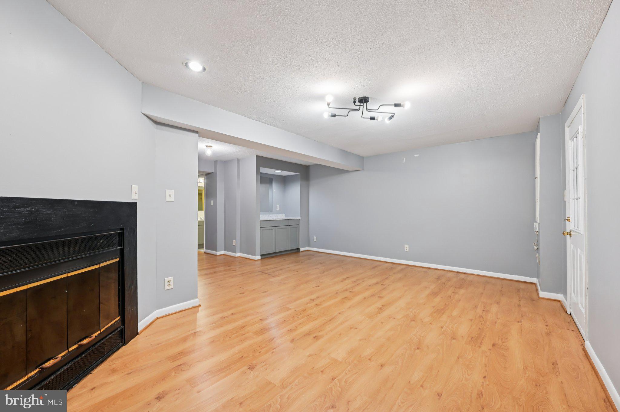 AMBERFIELD - Residential